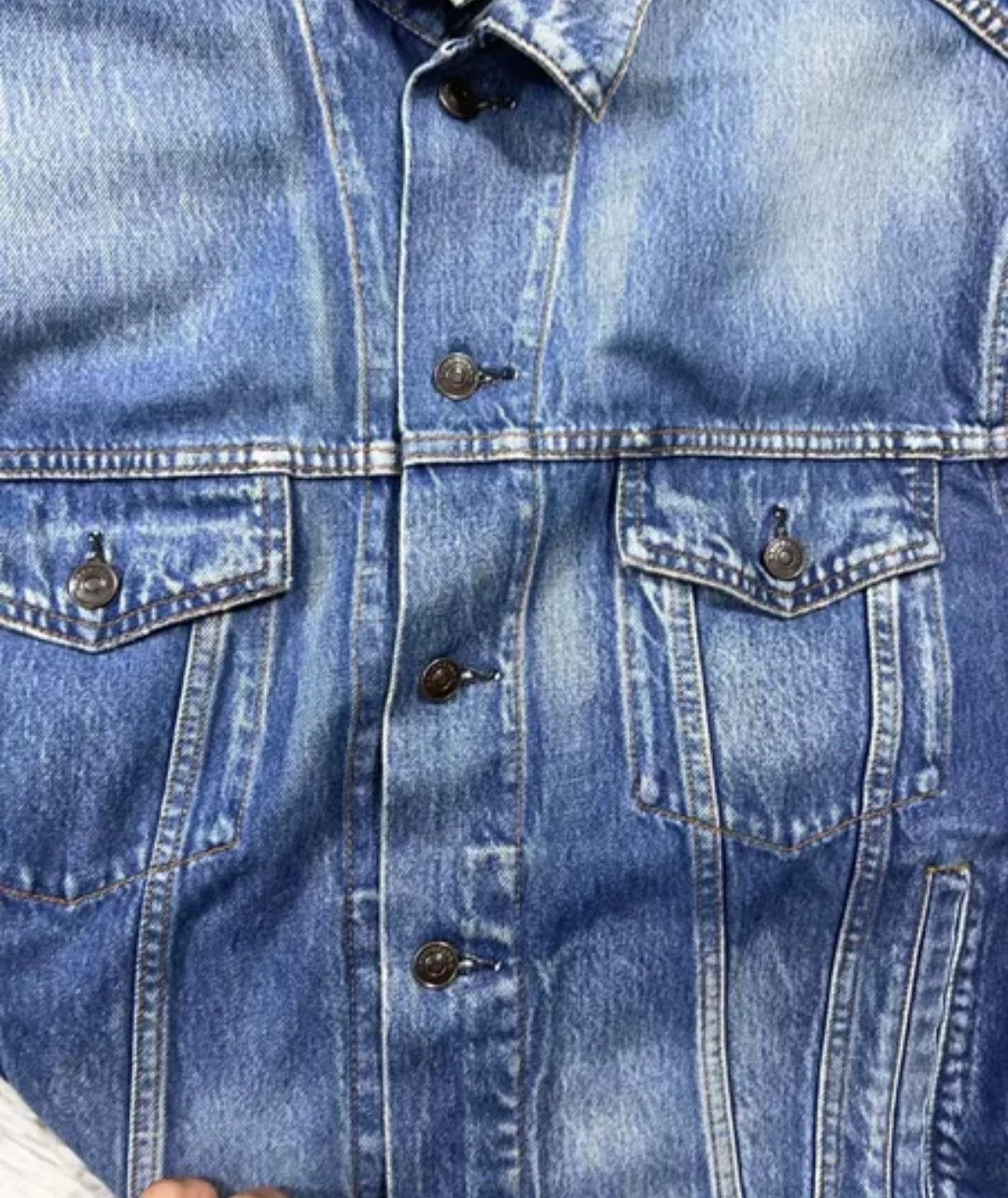 Balenciaga balenciaga Destroy the letter logo denim jacket Size US M / EU 48-50 / 2 - 3 Thumbnail