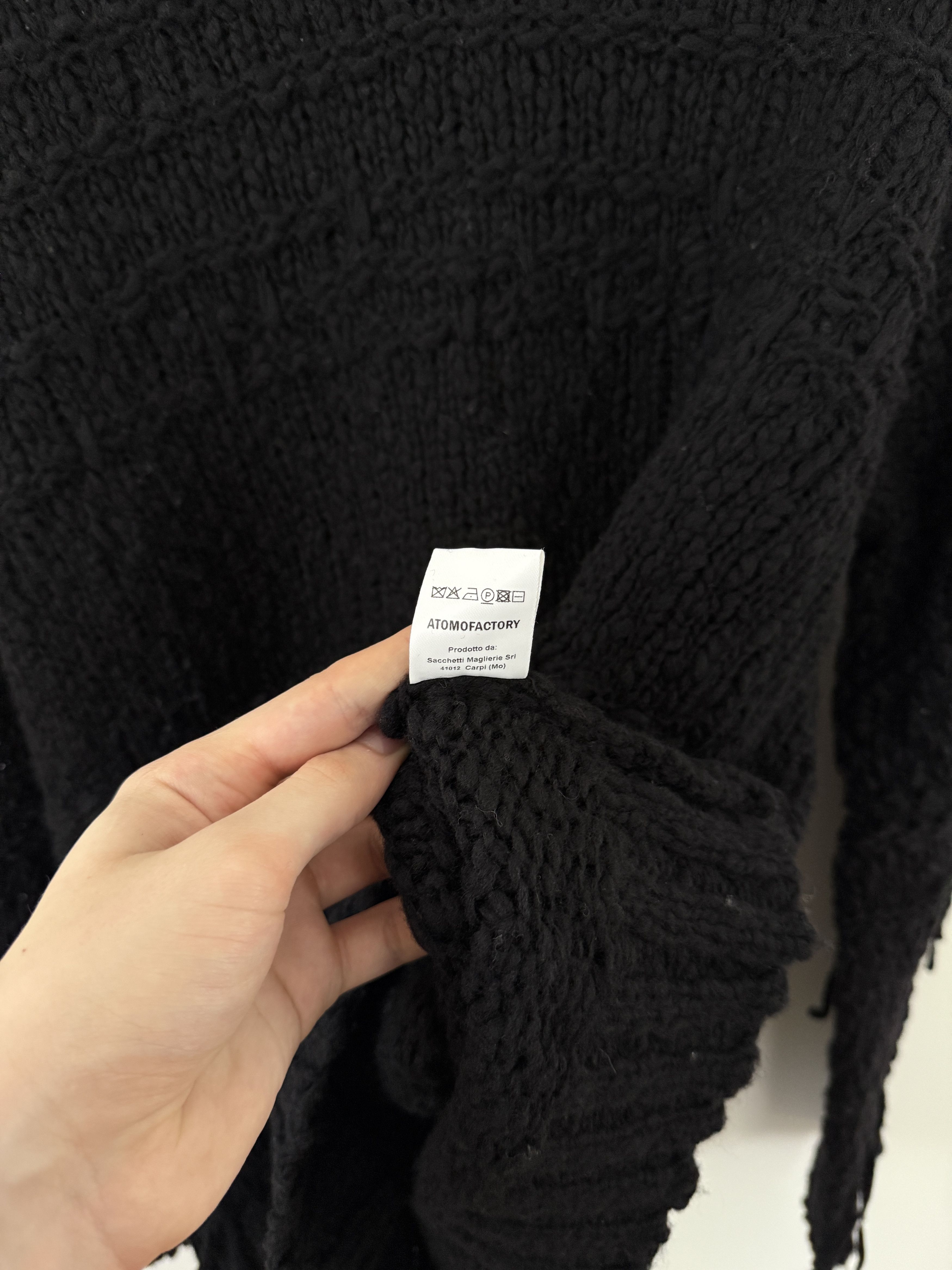 Other Atomofactory Black Distressed Sweater Size US XL / EU 56 / 4 - 14 Thumbnail