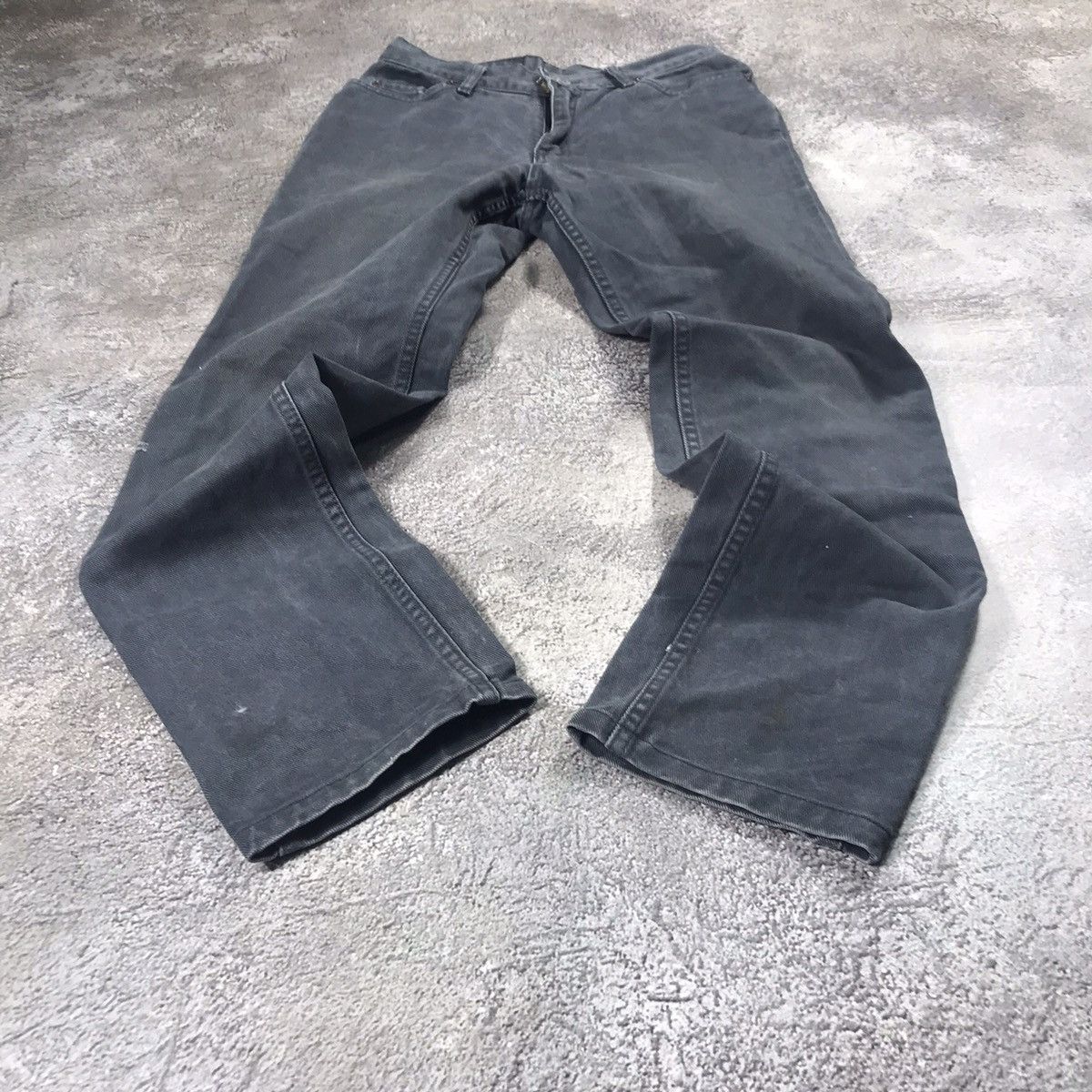 Vintage Vintage 90s Levis 881 Baggy Faded Black Jeans Grunge Logo 31 Size US 31 - 1 Thumbnail
