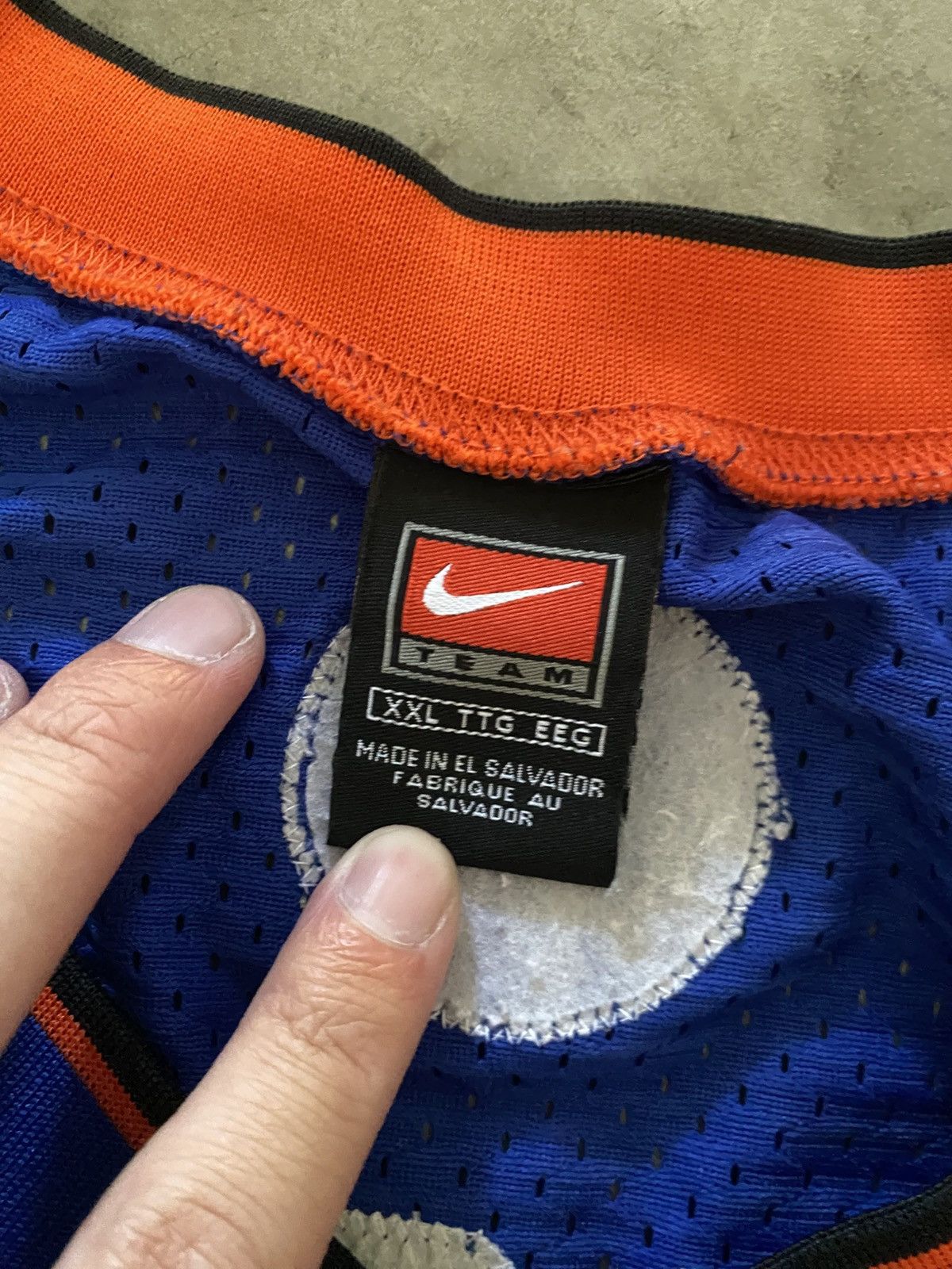 Nike Vintage Nike New York Knicks Allan Houston Jersey Size US XXL / EU 58 / 5 - 5 Thumbnail
