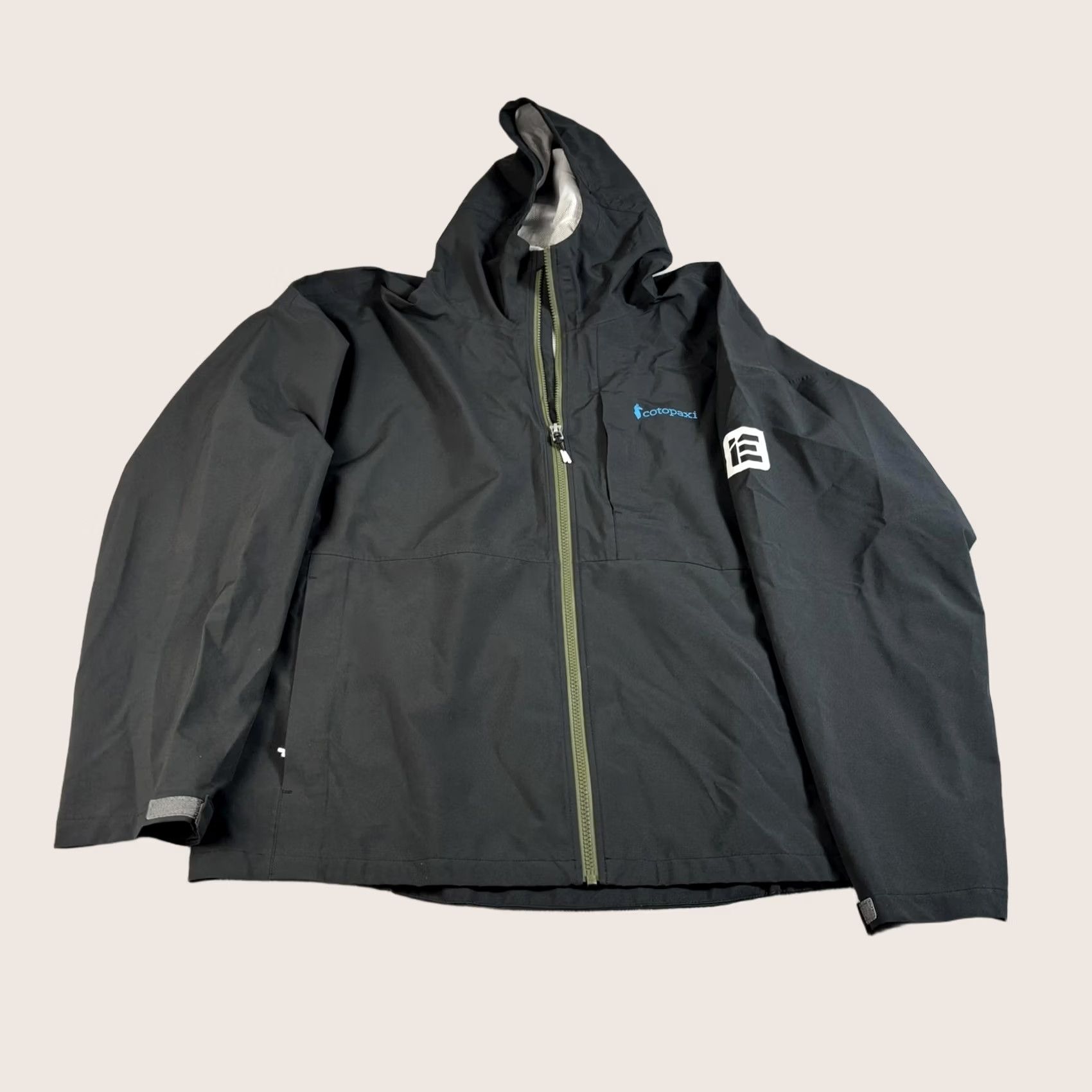 Cotopaxi Cotopaxi Jacket Mens XL Black Hooded Full Zip Windbreaker Outdoors Hiking Logo Size US XL / EU 56 / 4 - 1 Thumbnail