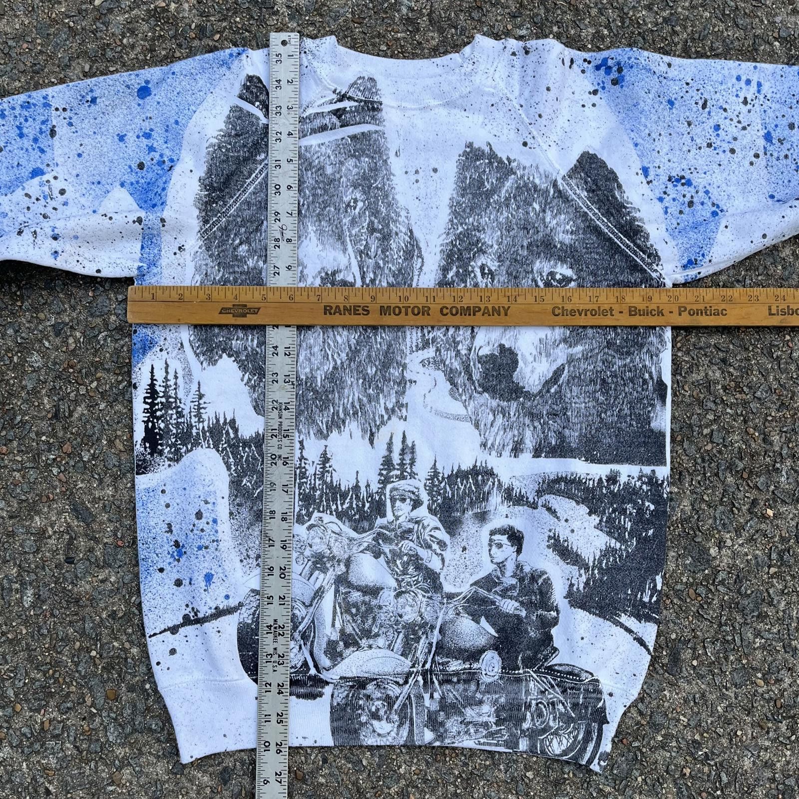 Vintage Vintage 90s All Over Print Wolf Motorcycle Nature Sweatshirt Size US M / EU 48-50 / 2 - 3 Thumbnail