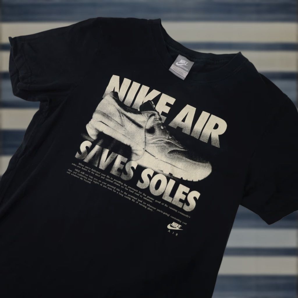 Nike VINTAGE Nike Air Saves Soles Graphic T Shirt Mens Small Black Size US S / EU 44-46 / 1 - 1 Thumbnail