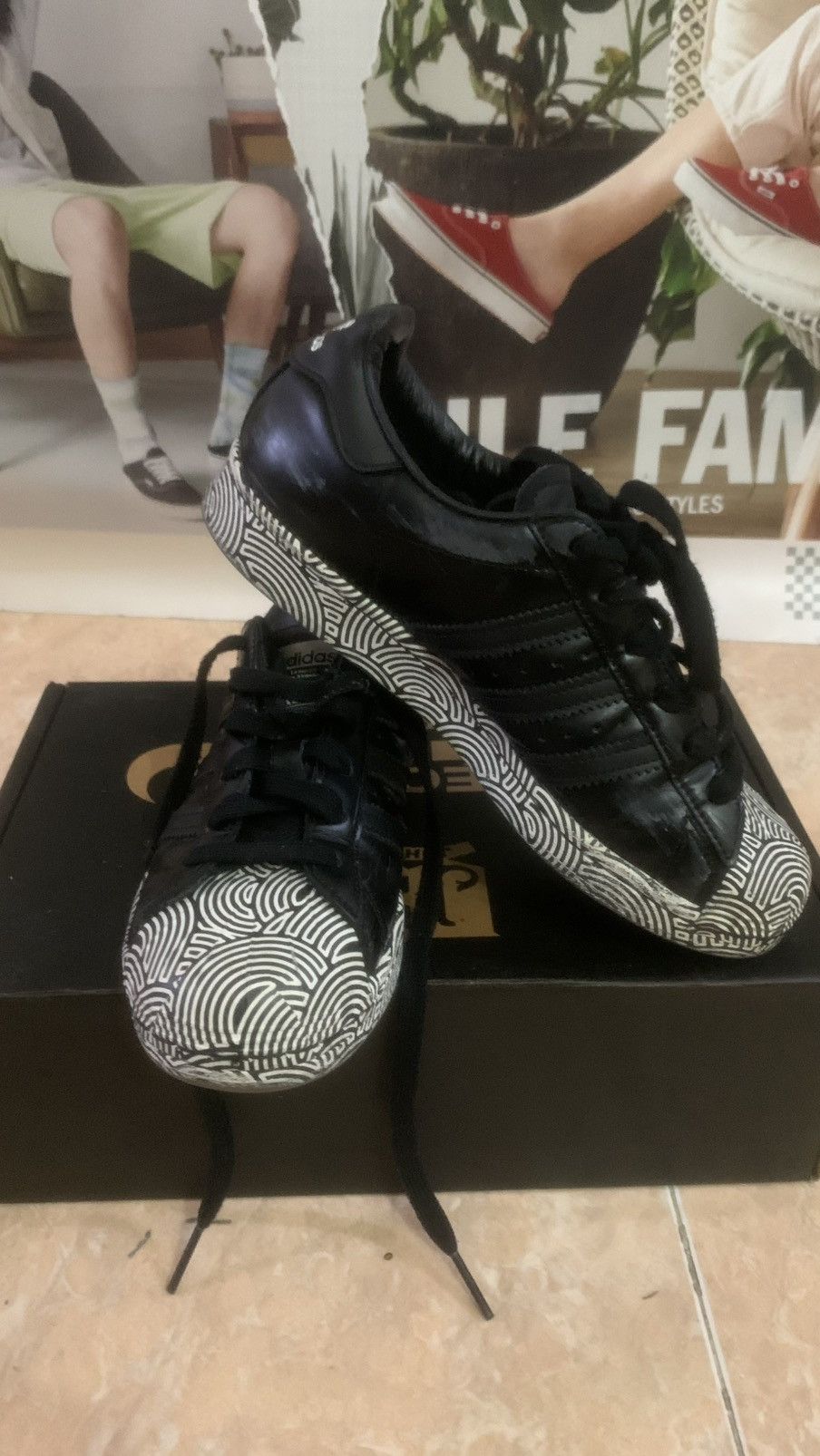 Adidas Adidas Superstar Size US 5.5 / EU 38 - 2 Thumbnail