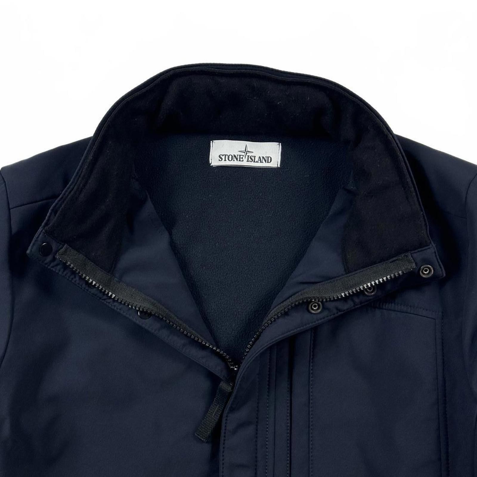 Stone Island Stone Island Soft Shell R Zip Up Jacket Navy Blue Small Size US S / EU 44-46 / 1 - 4 Thumbnail