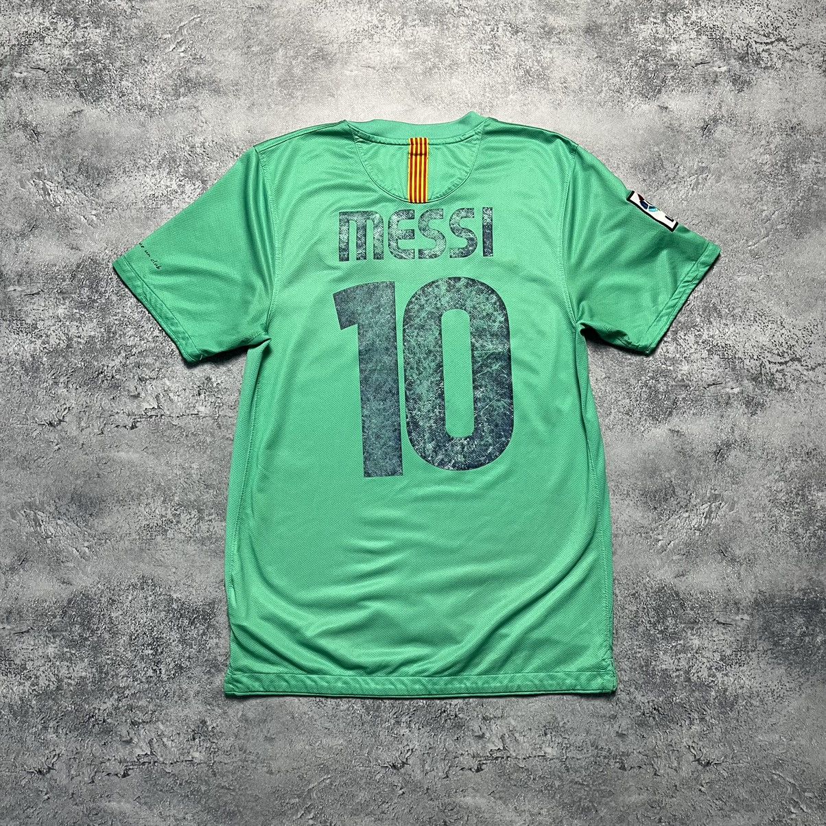 Nike Vintage Nike Messi Barcelona 2010/11 Away Soccer Jersey Size US S / EU 44-46 / 1 - 12 Thumbnail
