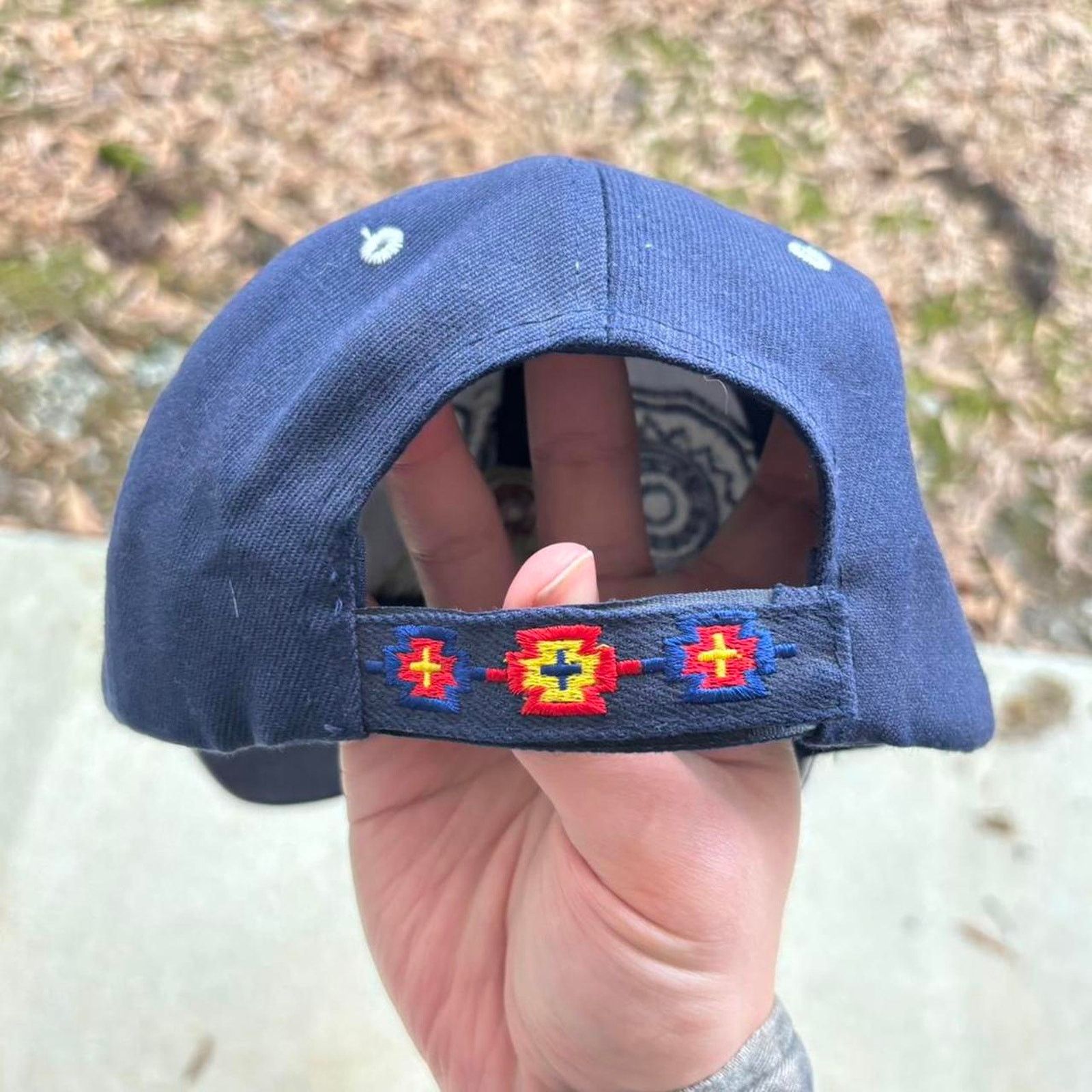 Carhartt × Carhartt Wip × Vintage 90s Native American Embroidered Hat Size ONE SIZE - 4 Thumbnail