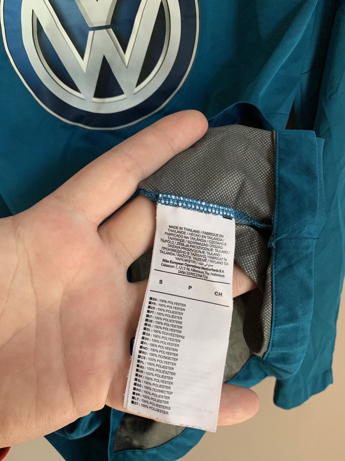 Nike VFL Wolfsburg 1/3 Zip Football Shirt Nike Soccer Jersey Sz S Size US S / EU 44-46 / 1 - 8 Thumbnail