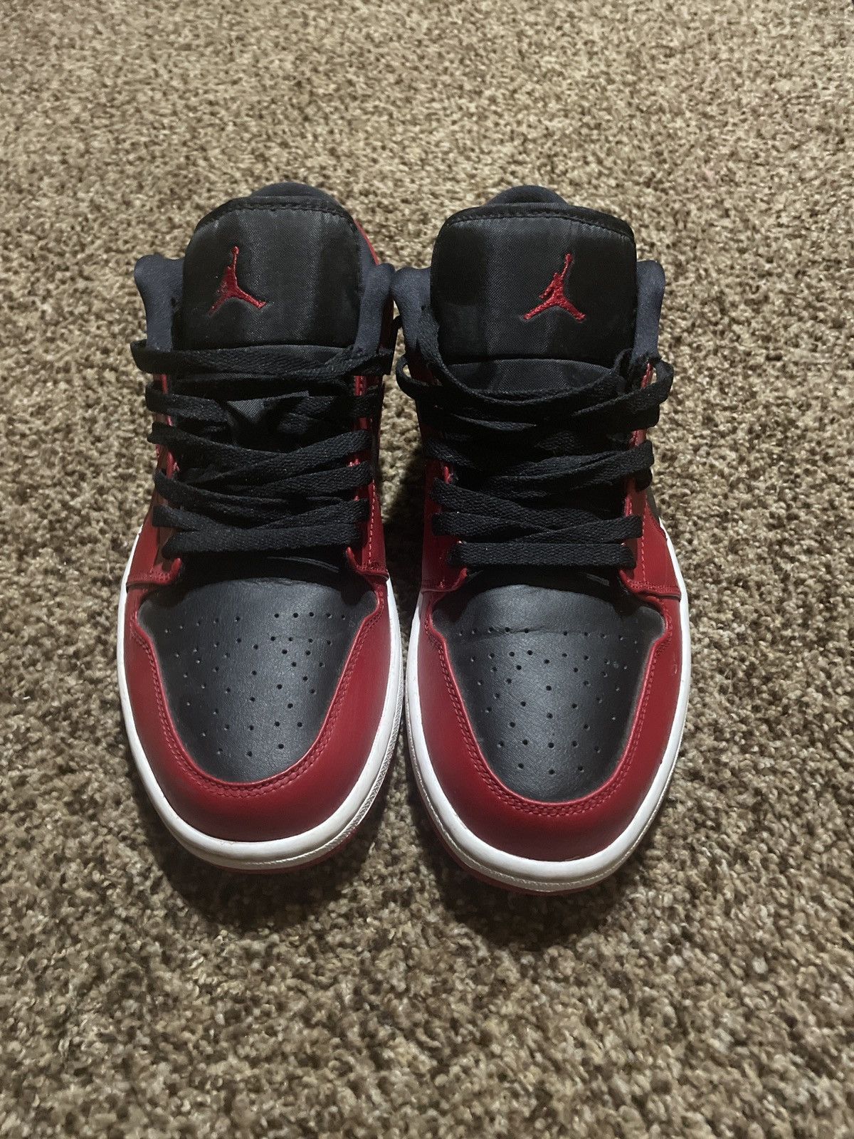 Jordan Brand × Nike Air Jordan 1 low Size US 11.5 / EU 44-45 - 2 Thumbnail