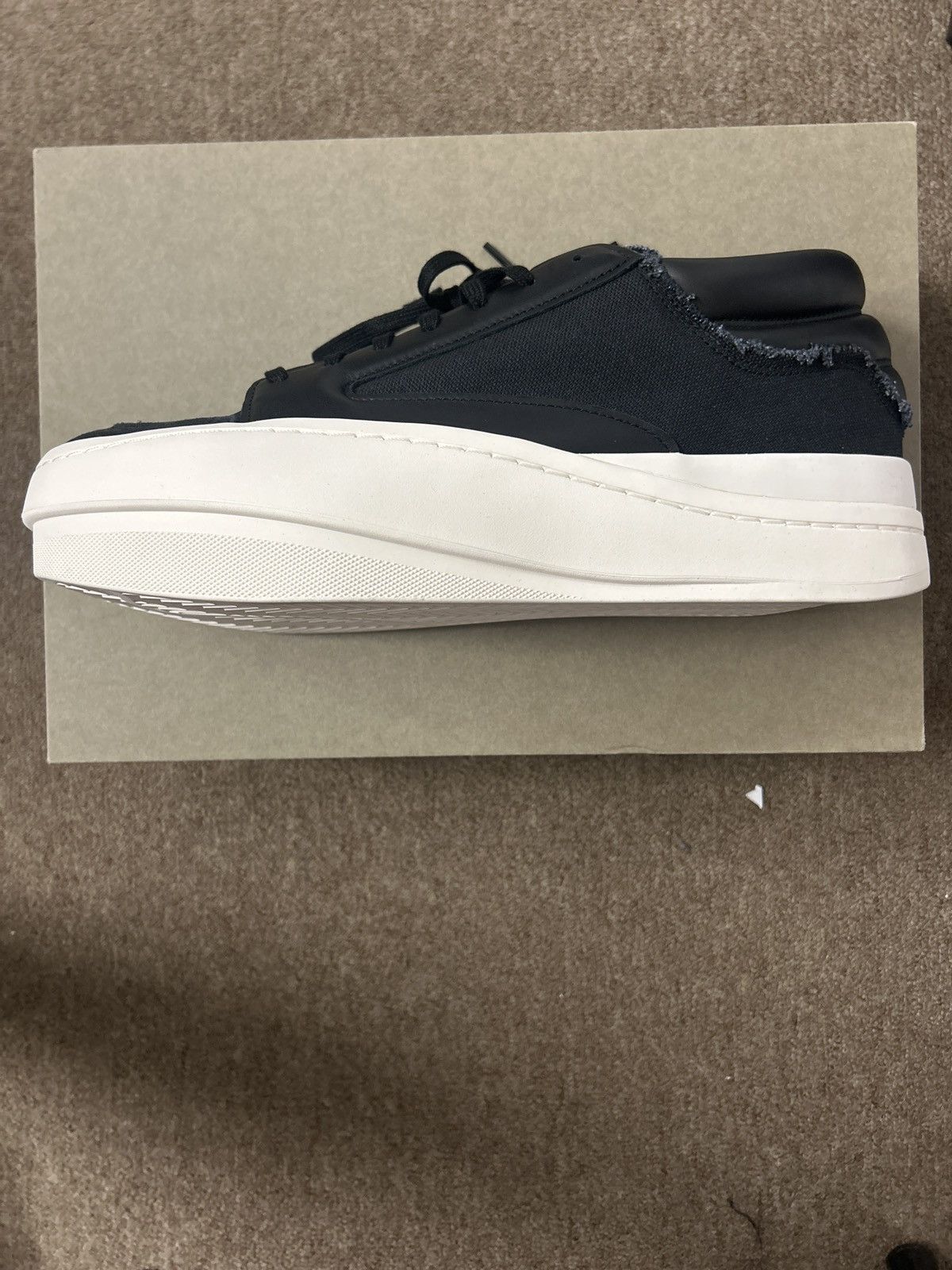 Y-3 Y-3 Centennial Low Size US 12 / EU 45 - 5 Thumbnail