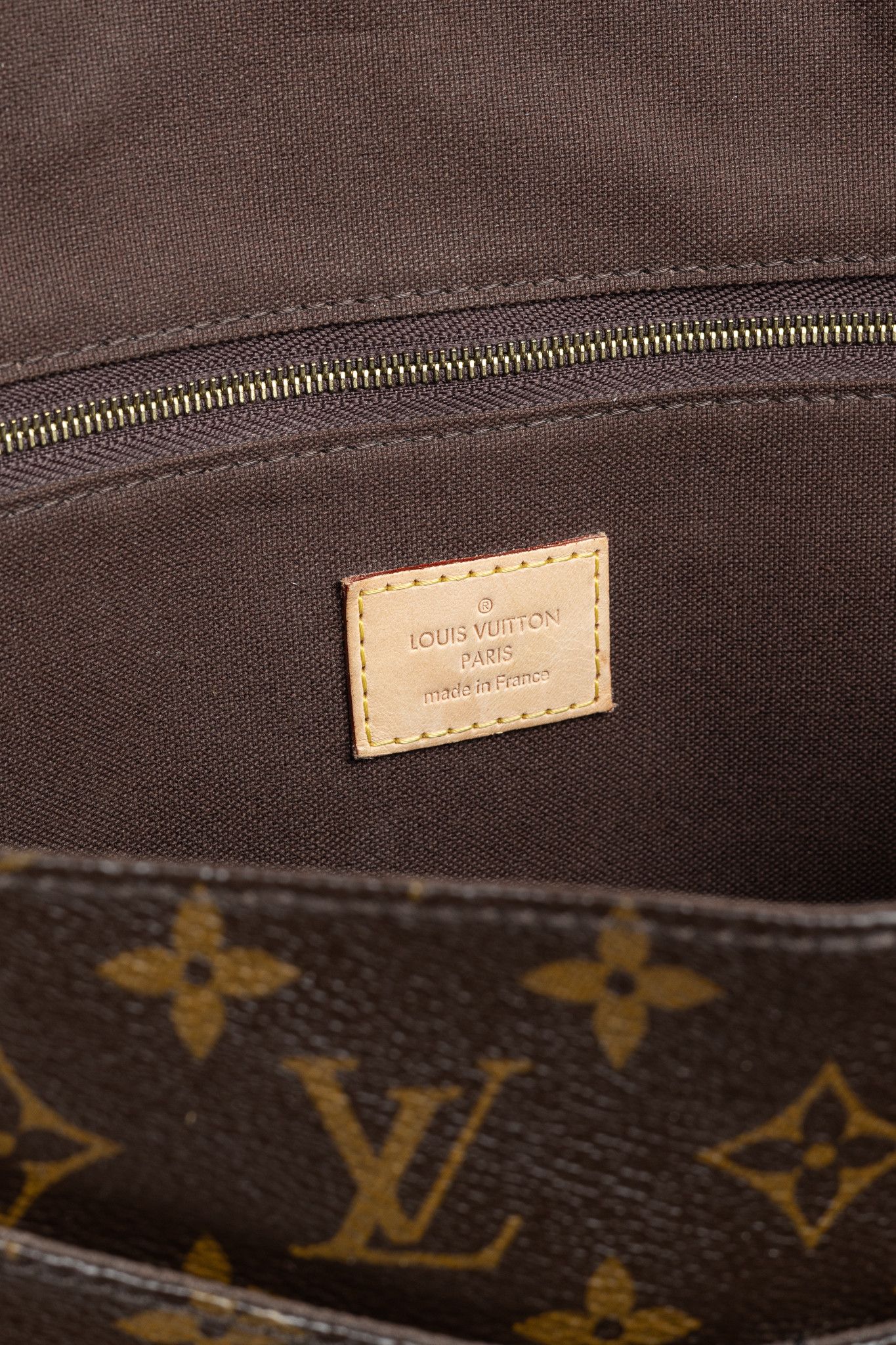 Louis Vuitton Louis Vuitton Menilmontant MM Monogram Canvas Messenger Bag Size ONE SIZE - 11 Thumbnail