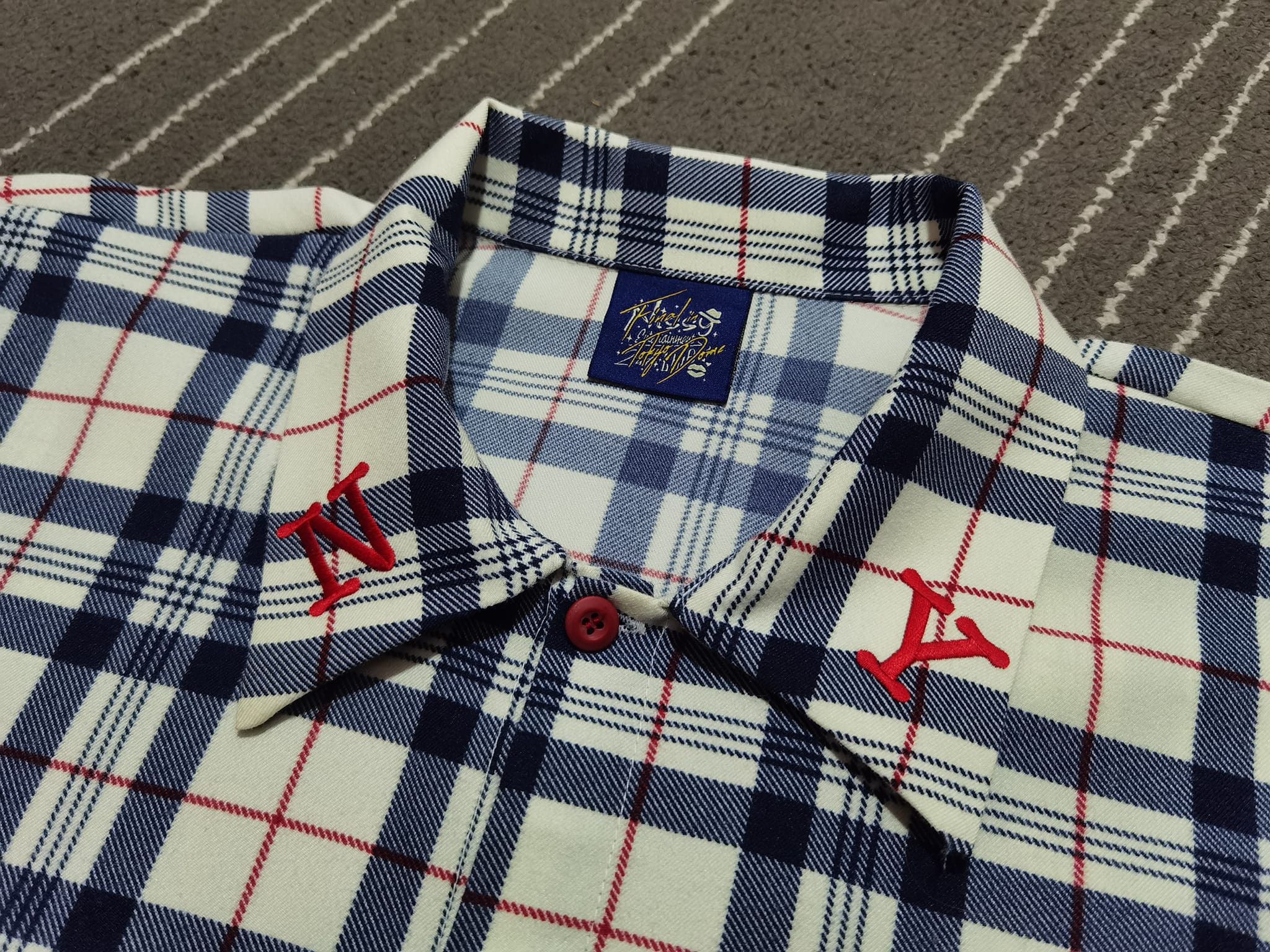 Other Nissy entertainment korean artist flannel L 2173 Size US L / EU 52-54 / 3 - 3 Thumbnail