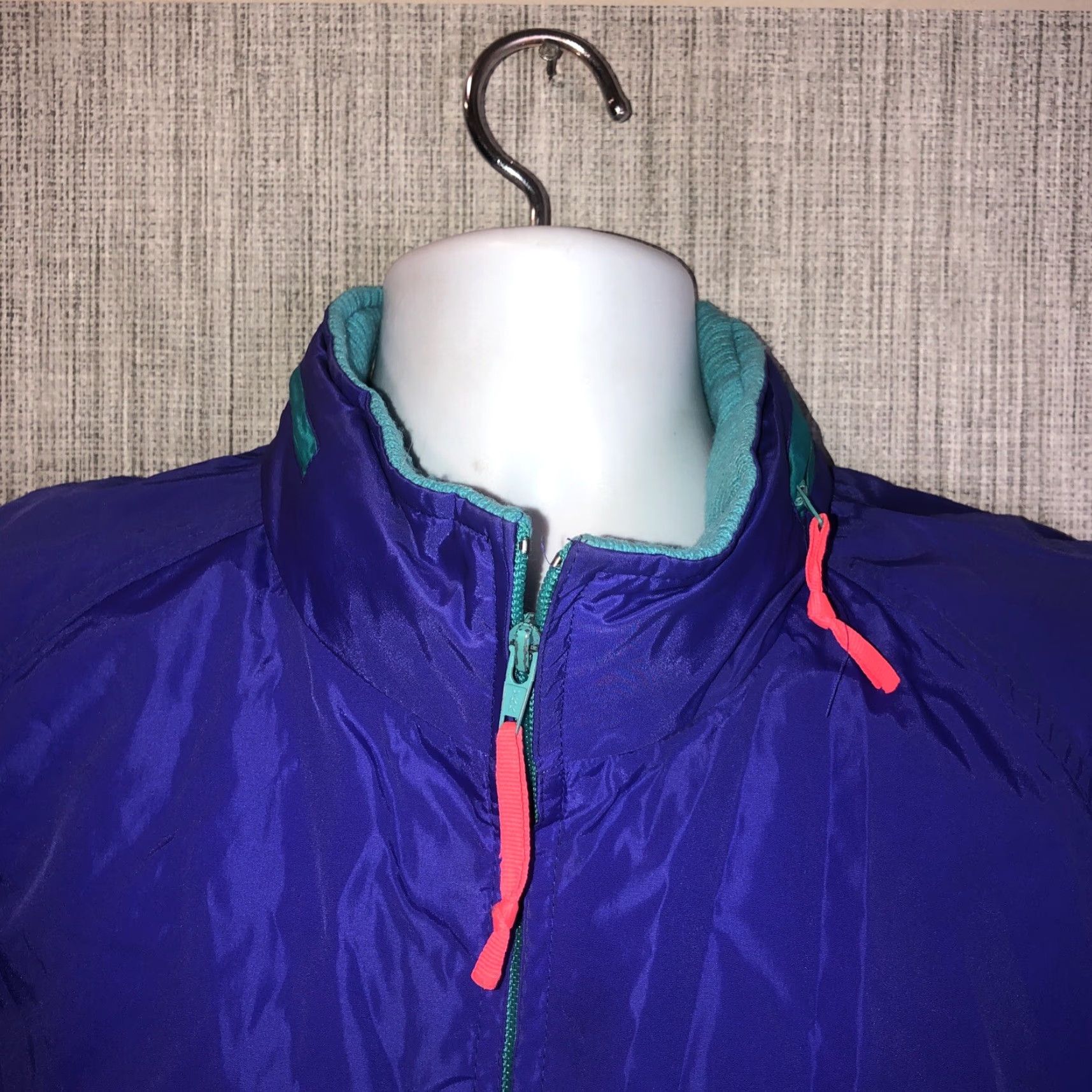 Vintage Woolrich Windbreaker Jacket Adult XL Purple Nylon Zip Casual Mens Size US XL / EU 56 / 4 - 2 Thumbnail