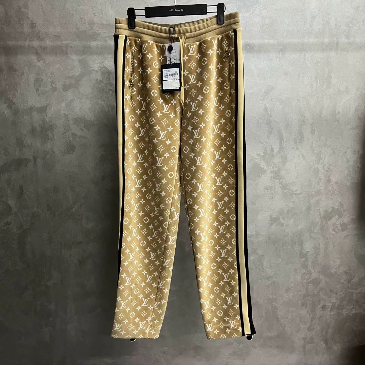 Louis Vuitton Louis Vuitton 2024 Brown Logo Straight Pants Size US 26 / EU 42 - 1 Thumbnail