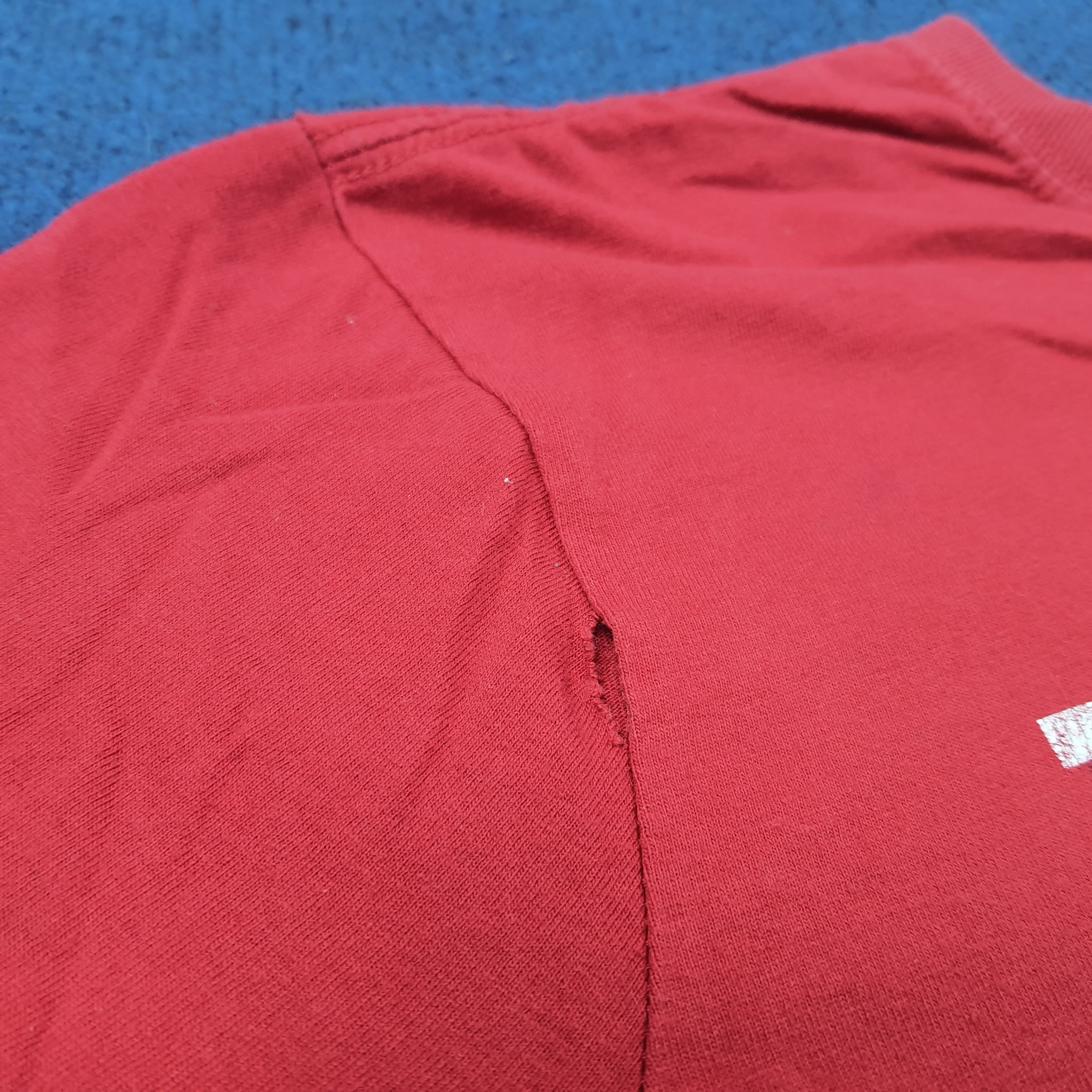 Band Tees Vintage Taylor Swift American Singer Tshirt C249N3 Size US M / EU 48-50 / 2 - 8 Thumbnail