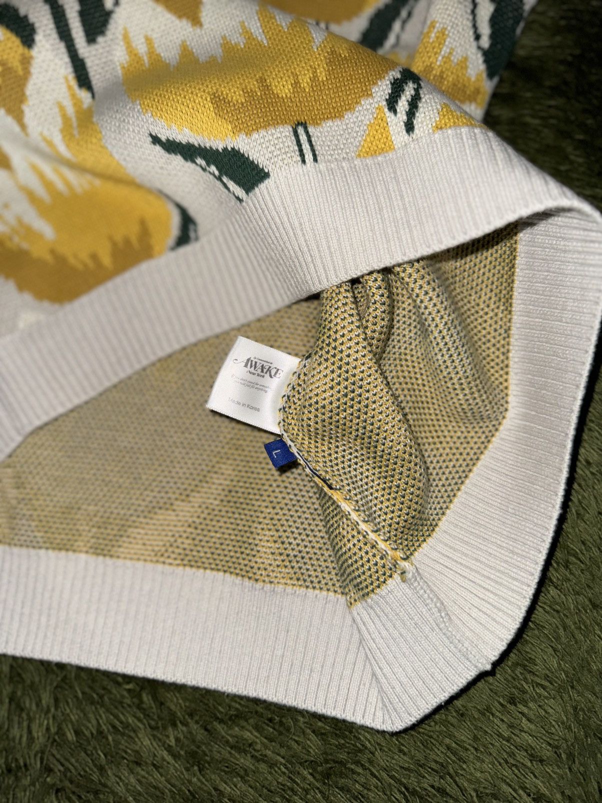 Awake NY [L] Awake NY 21SS Tulip Knit Vest Beige Size US L / EU 52-54 / 3 - 6 Thumbnail
