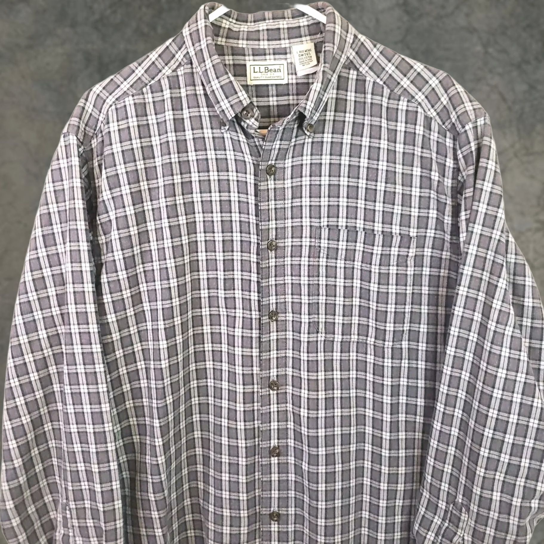 Vintage L.L. Bean Men's L Gray Red Flannel Plaid Button-Up Shirt Regular Fit Cotton Soft Casual Outdoor Size US L / EU 52-54 / 3 - 1 Thumbnail