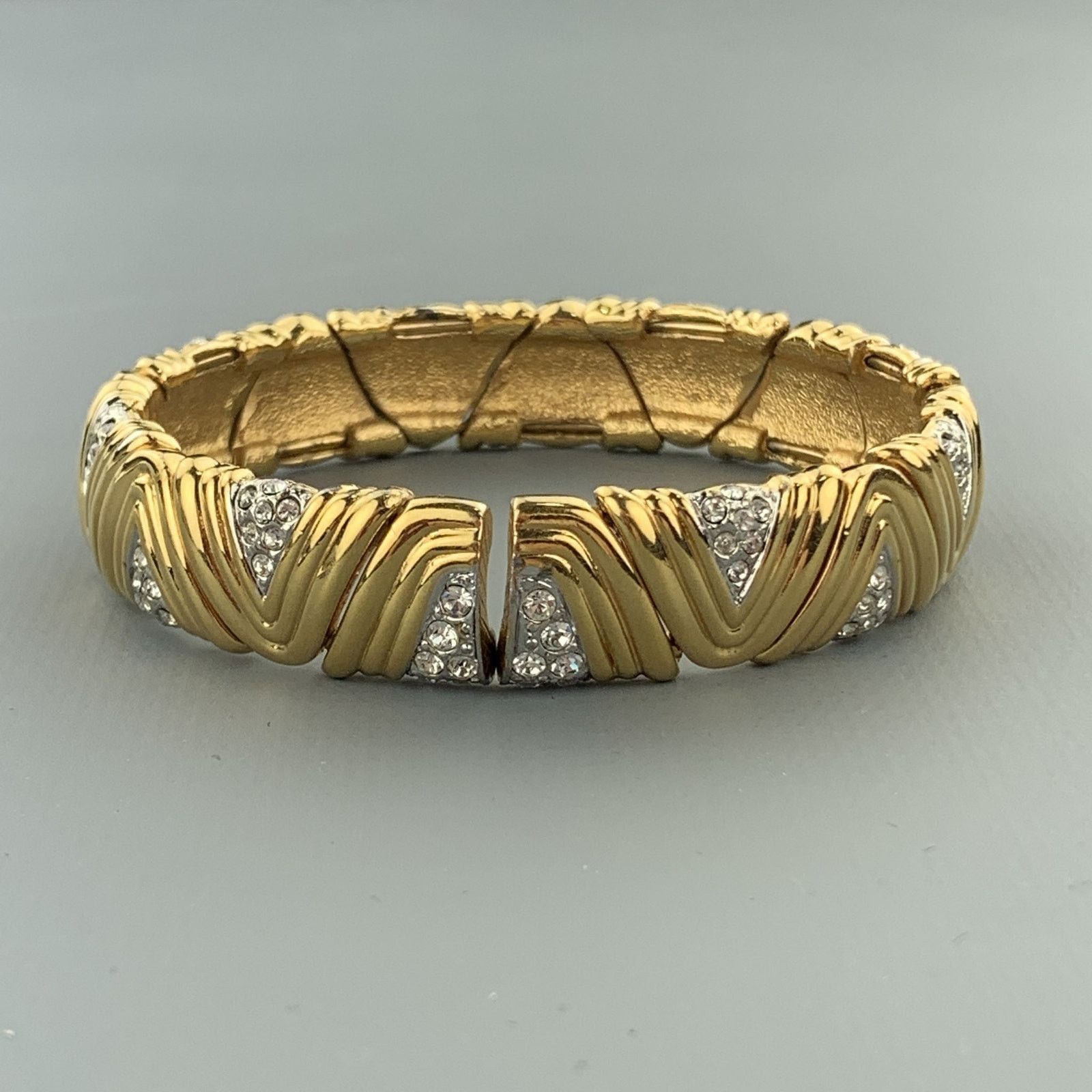 Vintage Vintage Gold Tone Rhinestones Textured Open Cuff Bracelet Size ONE SIZE - 7 Thumbnail