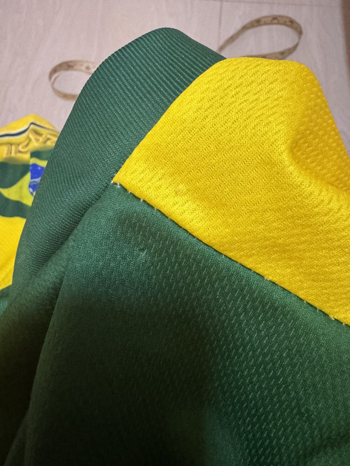 Vintage Vintage ronaldo R9 brasil football rare jersey Size US L / EU 52-54 / 3 - 7 Thumbnail