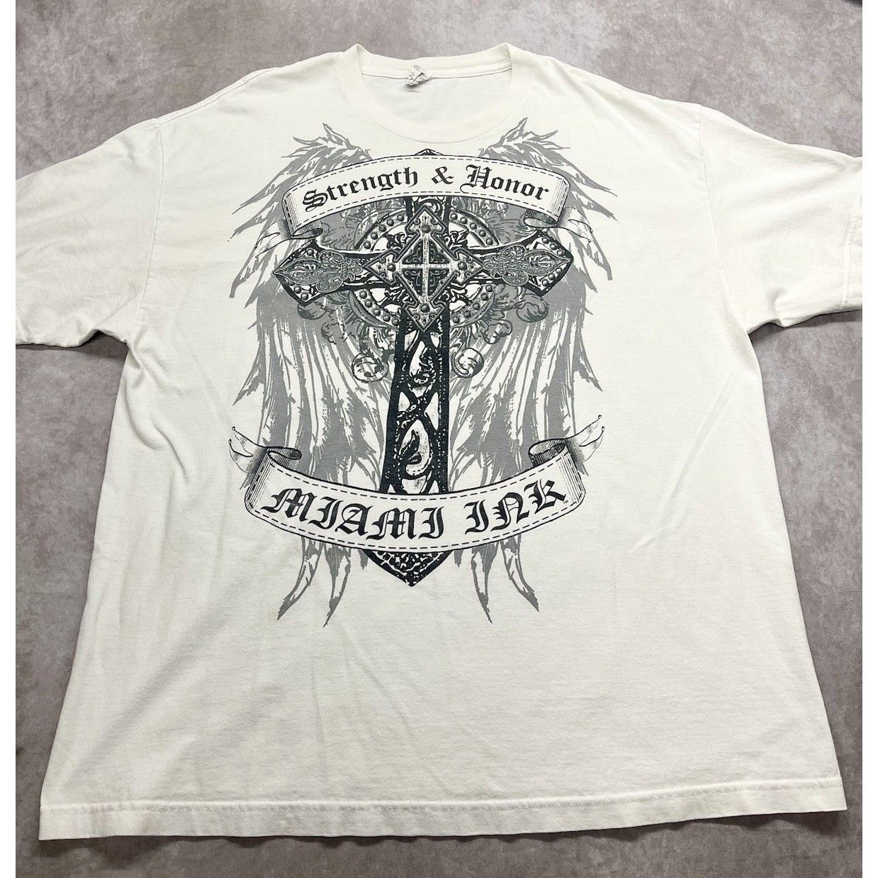 Affliction VTG Miami Ink TShirt 2XL Strength Honor Cross Wings Tattoo G Size US XL / EU 56 / 4 - 2 Thumbnail