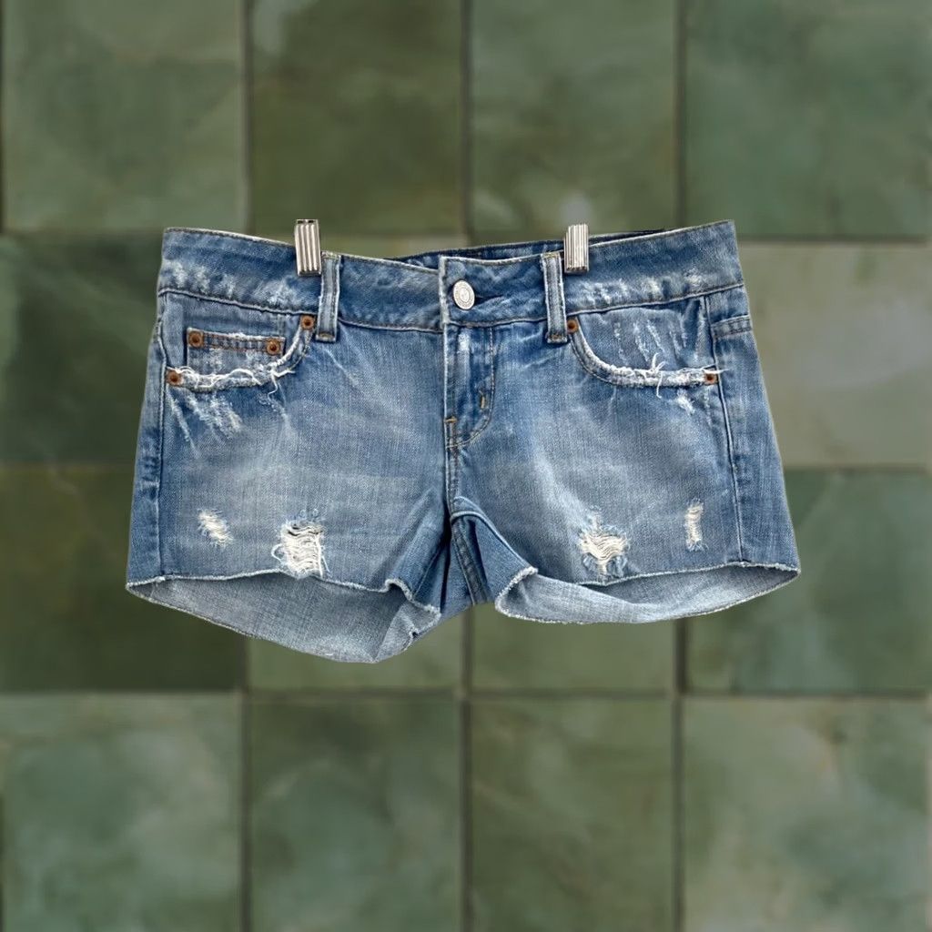 American Eagle Outfitters VINTAGE American Eagle Outfitters Shorts Womens 2 Blue Denim Raw Hem Distressed Size 26" / US 2 / IT 38 - 1 Thumbnail