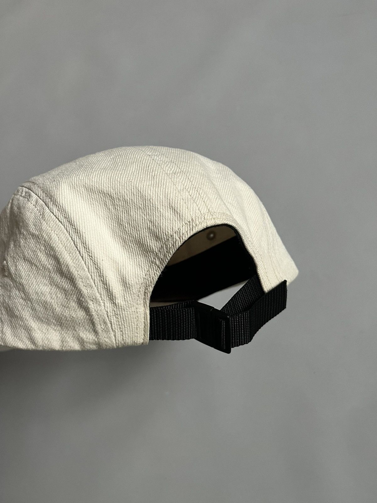 Supreme SUPREME White Canvas 5 Panel Cotton Cap Hat Size ONE SIZE - 21 Thumbnail