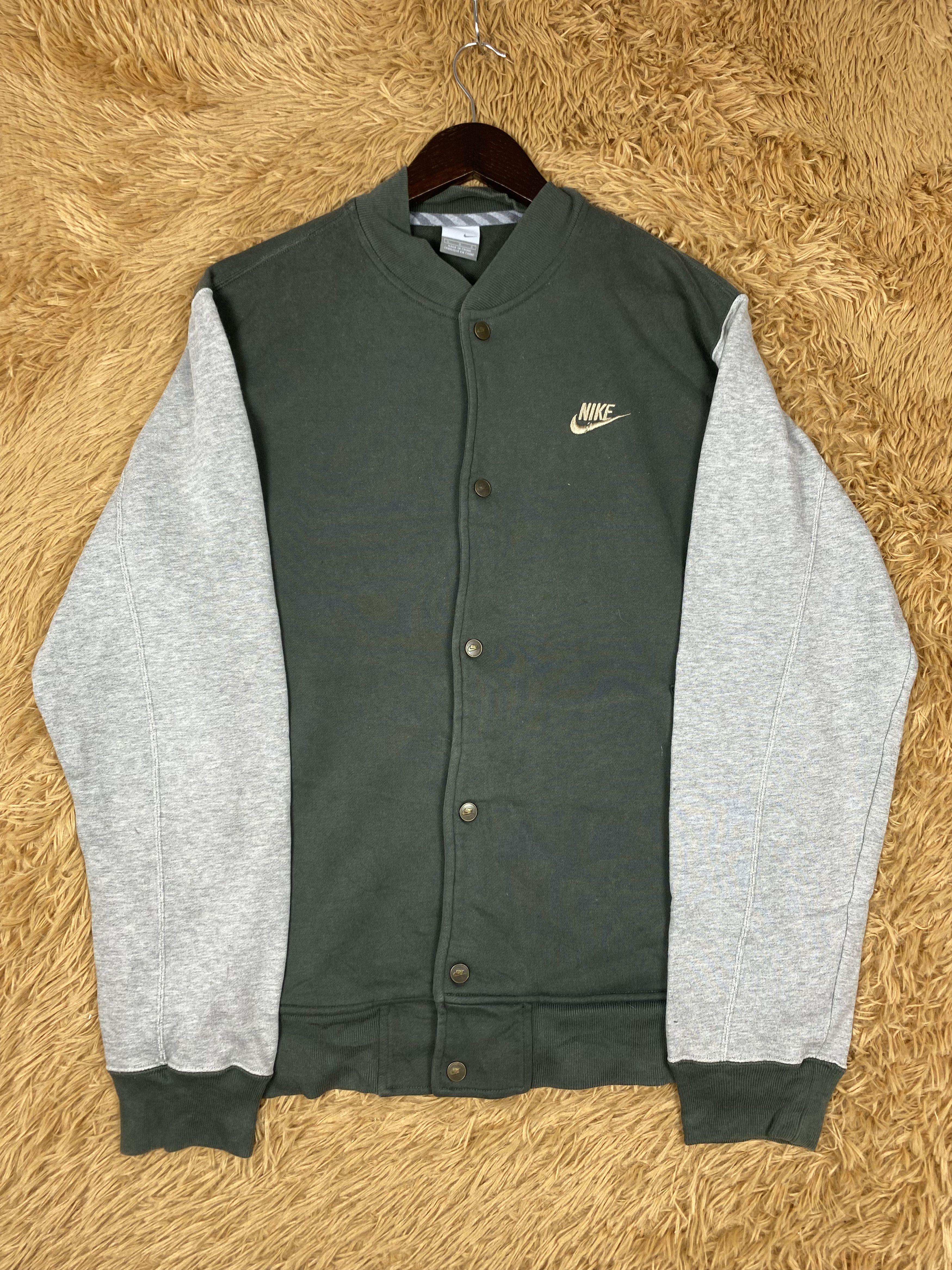 Nike Vintage Nike Varsity Jacket DJ1081 Size US L / EU 52-54 / 3 - 4 Thumbnail