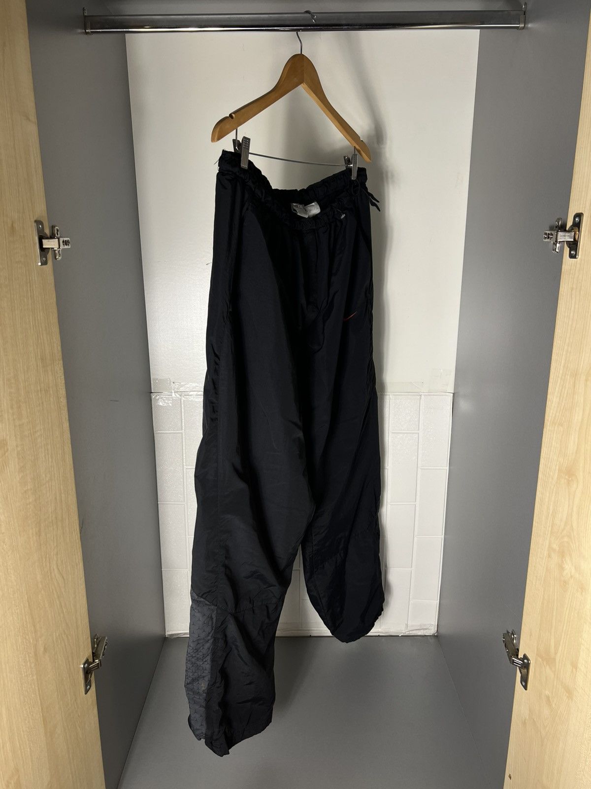 Nike VINTAGE NIKE RETRO SWEATPANTS MULTIPICKET DRILL SWOOSH JAPAN STYLE Y2K 90s Size US 36 / EU 52 - 2 Thumbnail