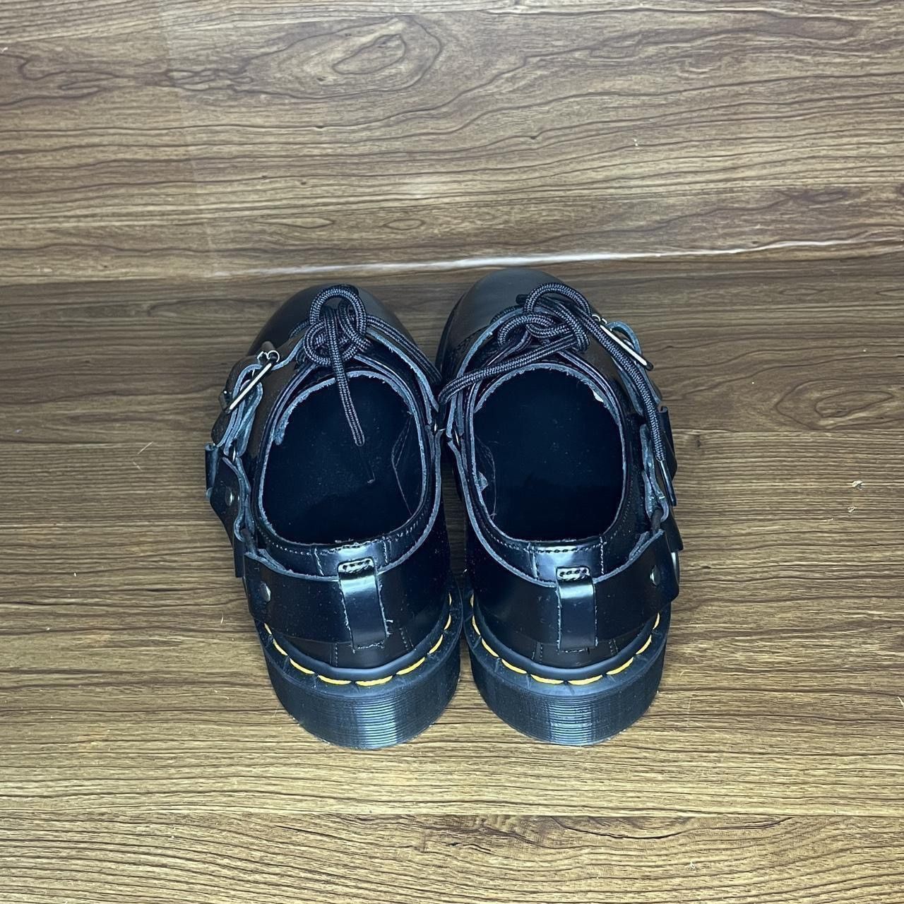 Dr. Martens Henree polished smooth black leather Oxford w 7