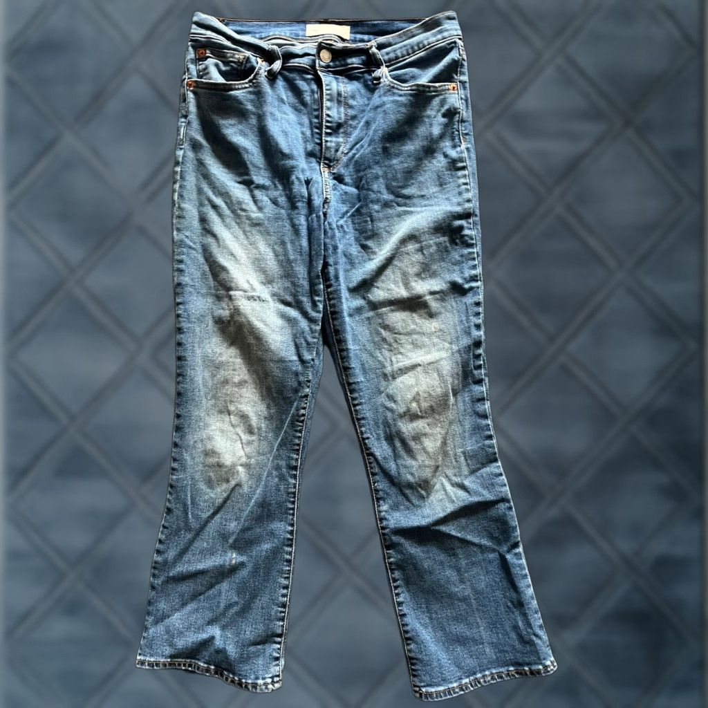 Gap Gap Jeans Cropped High-Rise Crop Flare Medium Wash Sz 30 Women 30 Regular Blue Jeans Gap Crop Flare High-Rise Size 30" / US 8 / IT 44 - 1 Thumbnail