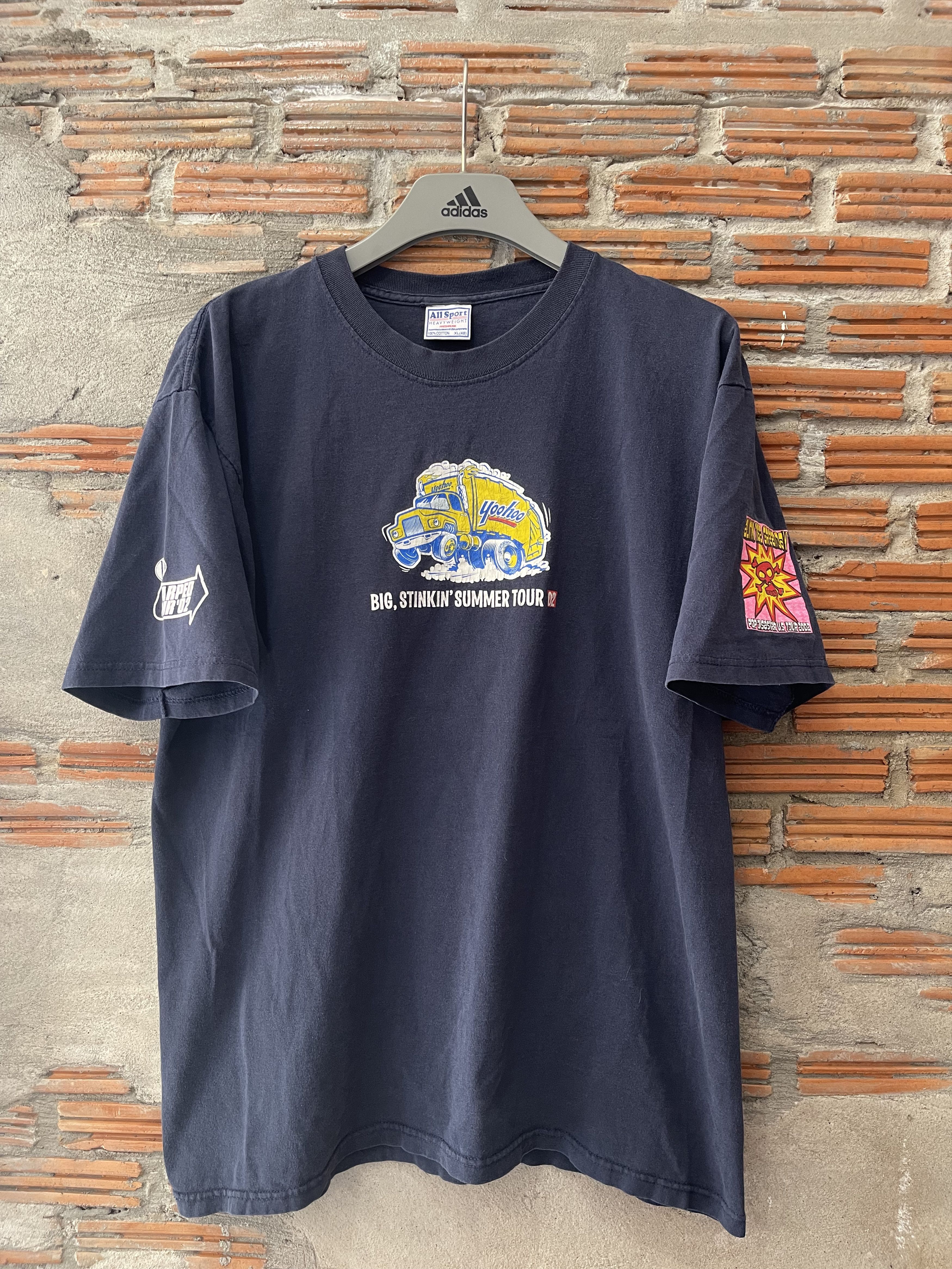 Band Tees Vtg Vans Warped Tour 02 Yoo-Hoo "Big Stinkin' Summer Tour"XL Size US XL / EU 56 / 4 - 10 Thumbnail