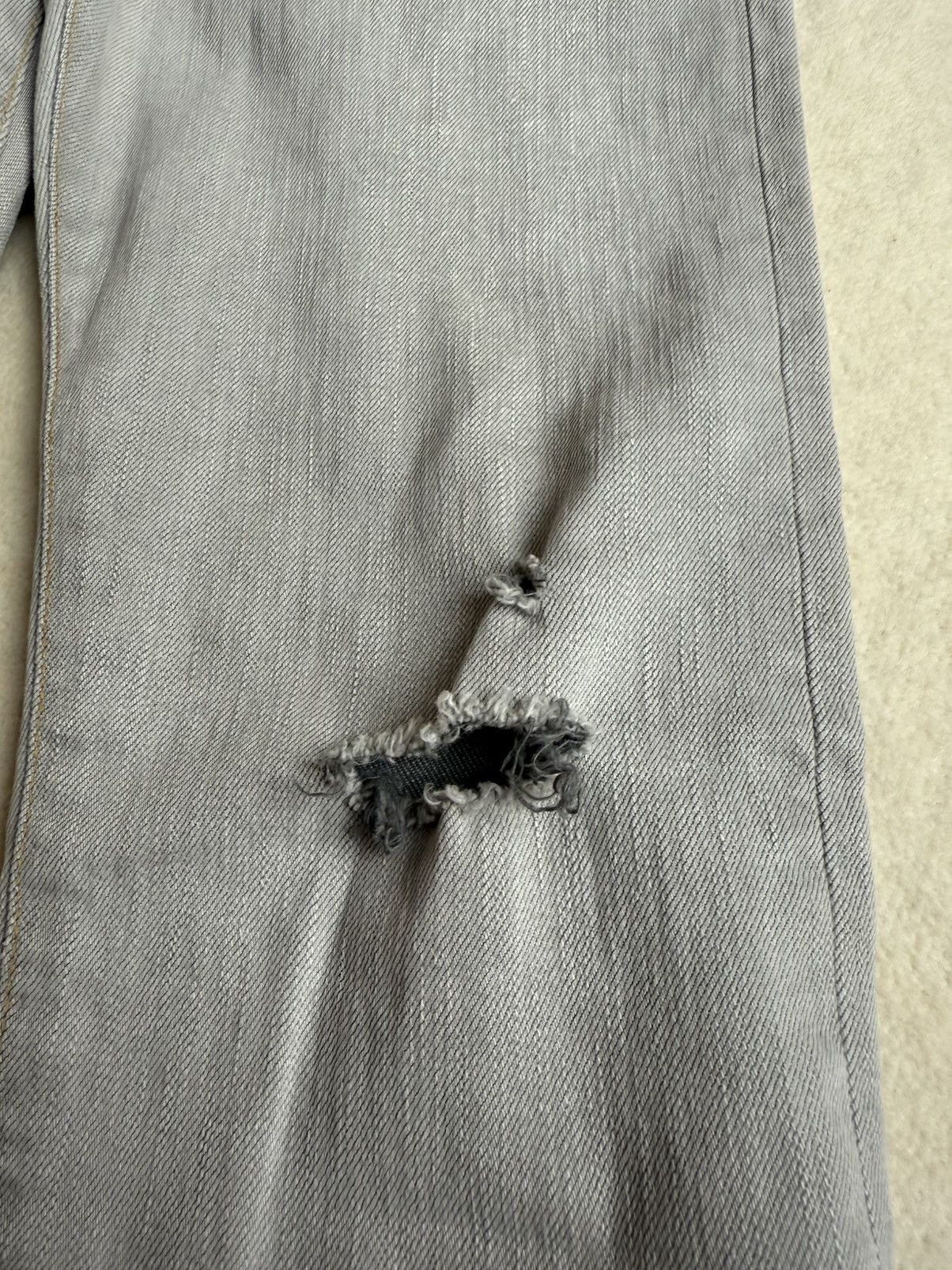 Saint Laurent Paris SS14 grail Saint Laurent grey knee tear denim jeans Hedi 31 Size US 31 - 9 Thumbnail