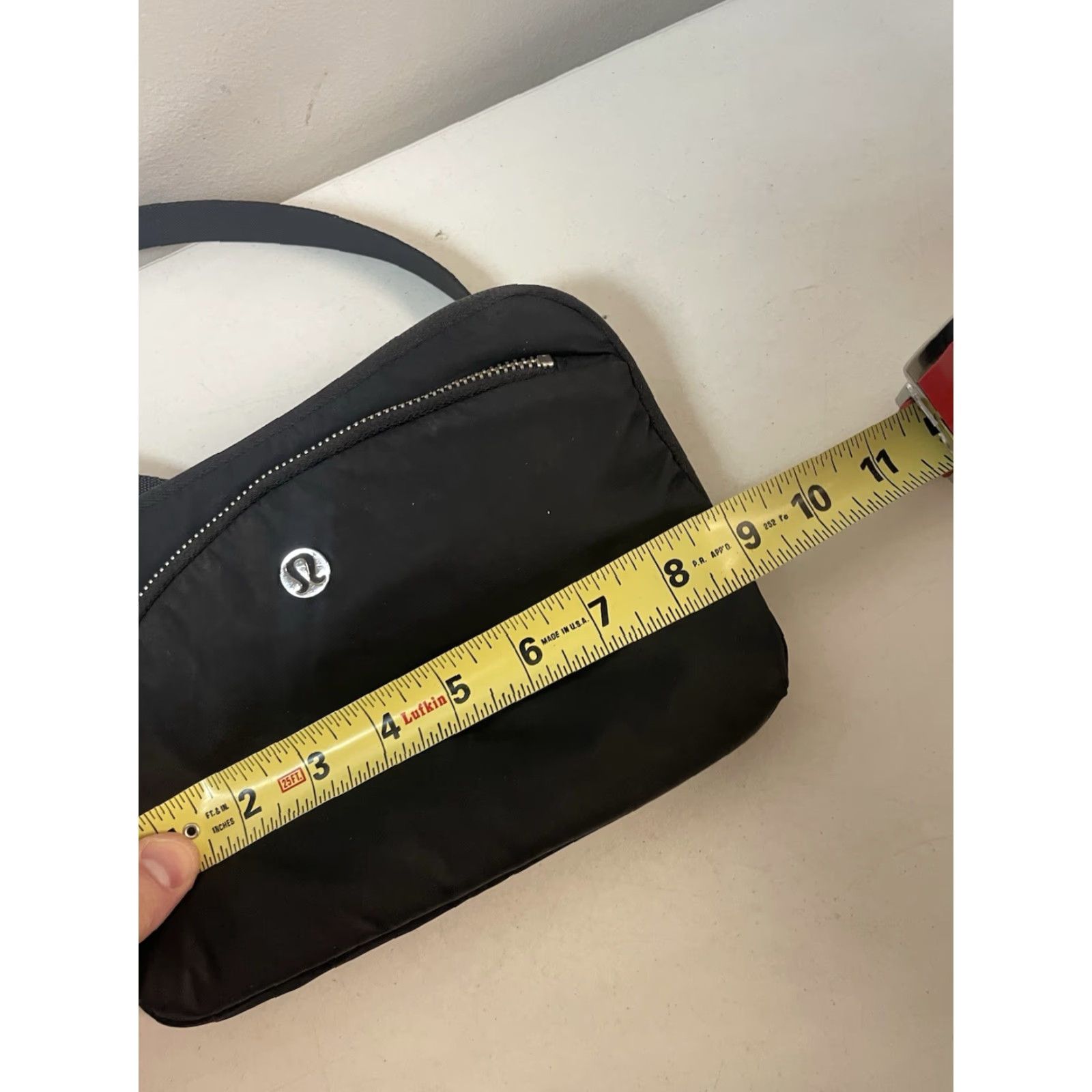 Lululemon Lululemon City Adventurer Crossbody Bag Nylon Womens Small Black City Adventurer Crossbody Bag Size ONE SIZE - 6 Thumbnail