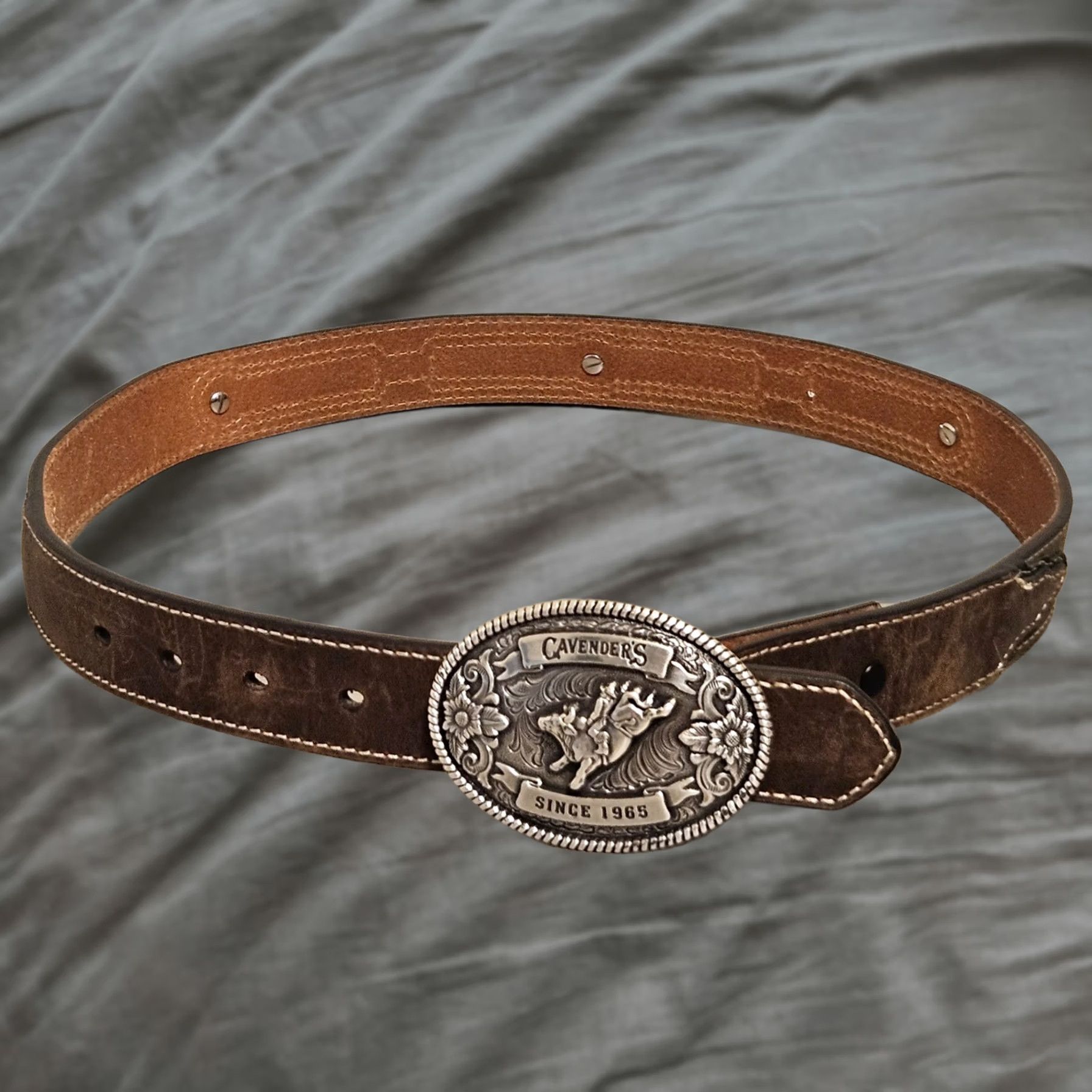 Vintage VINTAGE Cavender's Belt Buckle & Belt Size 30 Brown Men's 1965 Rodeo Bull Rider Buckle Belt 30 Size ONE SIZE - 1 Thumbnail