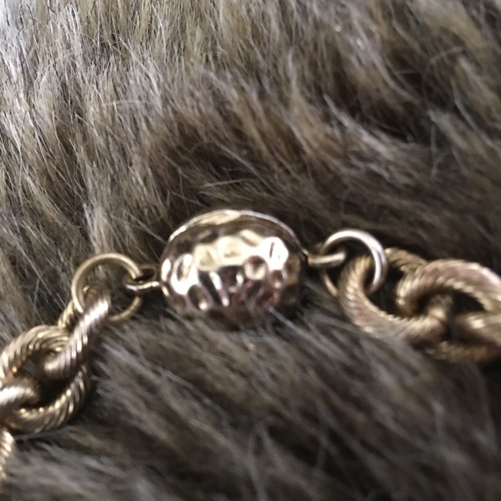 Jewelry Gold tone chain link beach charm theme bracelet Size ONE SIZE - 3 Thumbnail