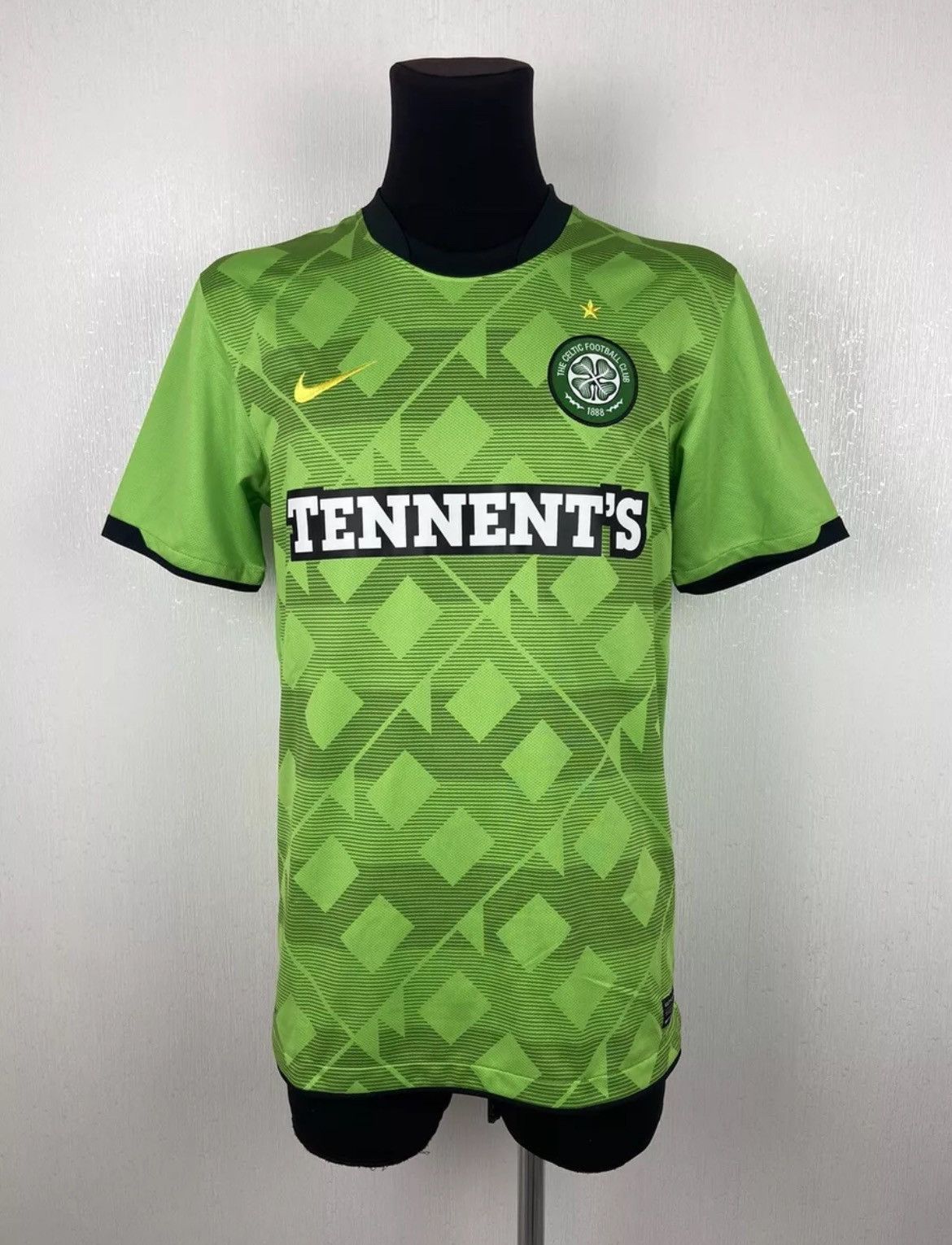 Nike × Vintage Celtic FC 2010/11 Away Jersey Shirt Nike Size M Size US M / EU 48-50 / 2 - 1 Thumbnail
