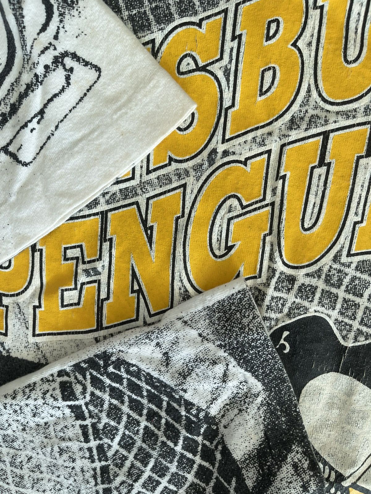 NHL Vintage 1991 Pittsburg Penguins OVP tee Size US L / EU 52-54 / 3 - 6 Thumbnail
