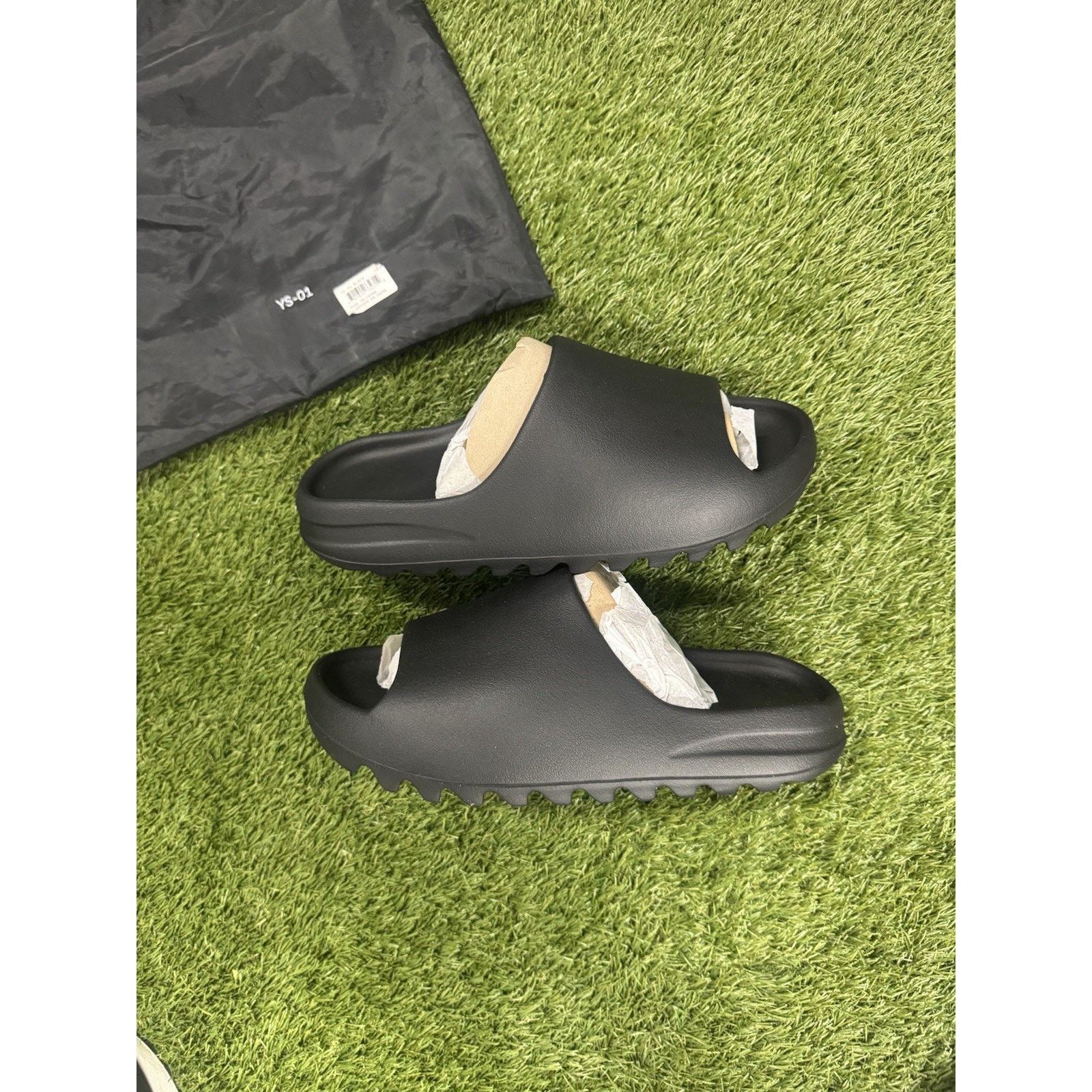 YZY YS-01 Slides Black Men's Size 14 U.S. Mens New With Bag