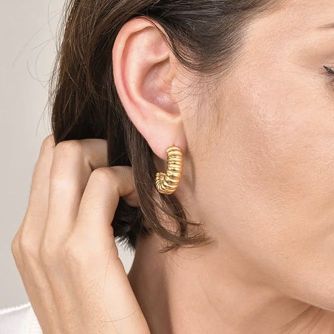 Other Contemporary Gold Color Hoop Earrings Size ONE SIZE - 3 Thumbnail