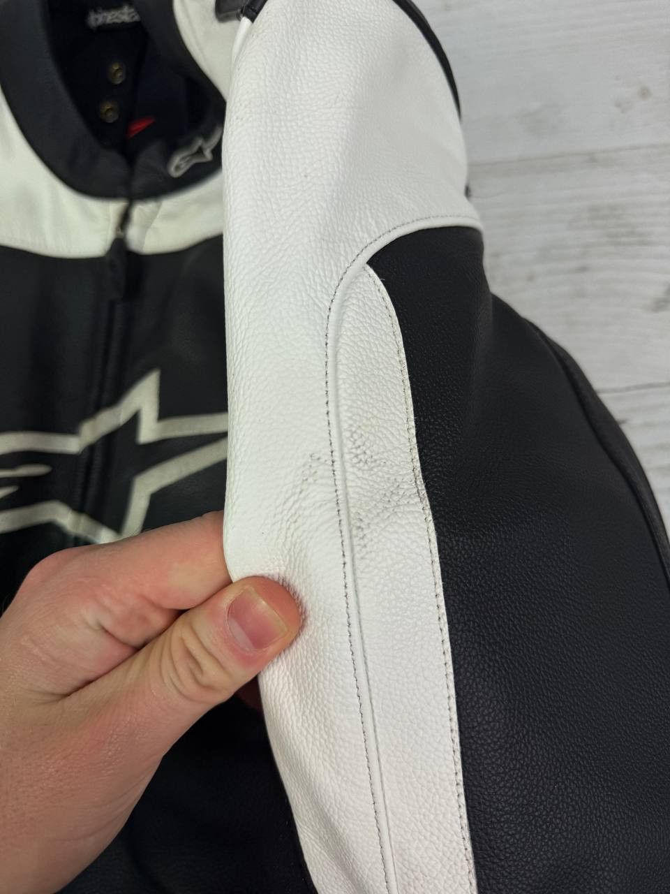 Alpinestars Alpiestars Leather Jacket Moto Armoured Padded Lined Size US L / EU 52-54 / 3 - 24 Thumbnail