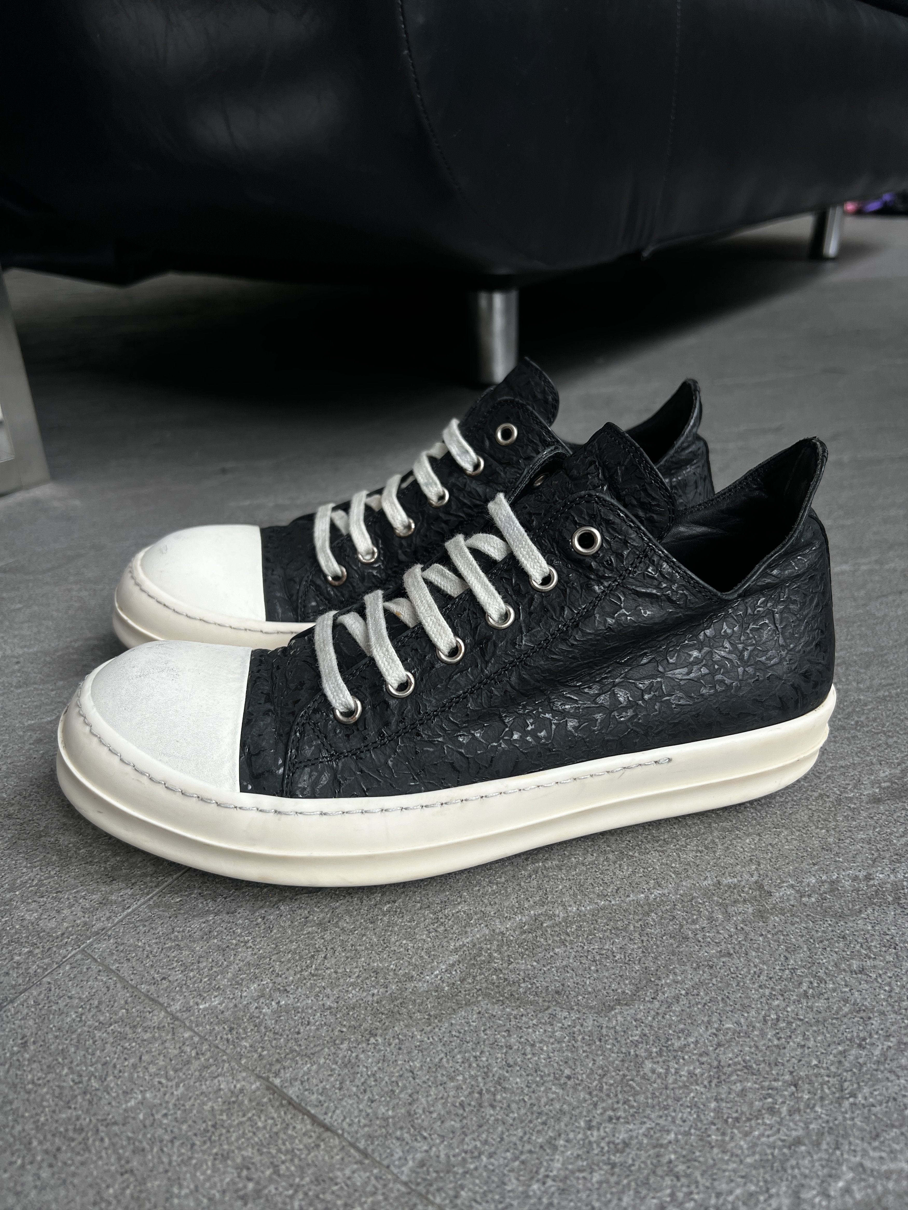 Rick Owens Rick Owens Distressed Leather Low Sneakers EU41 Size US 8 / EU 41 - 1 Thumbnail