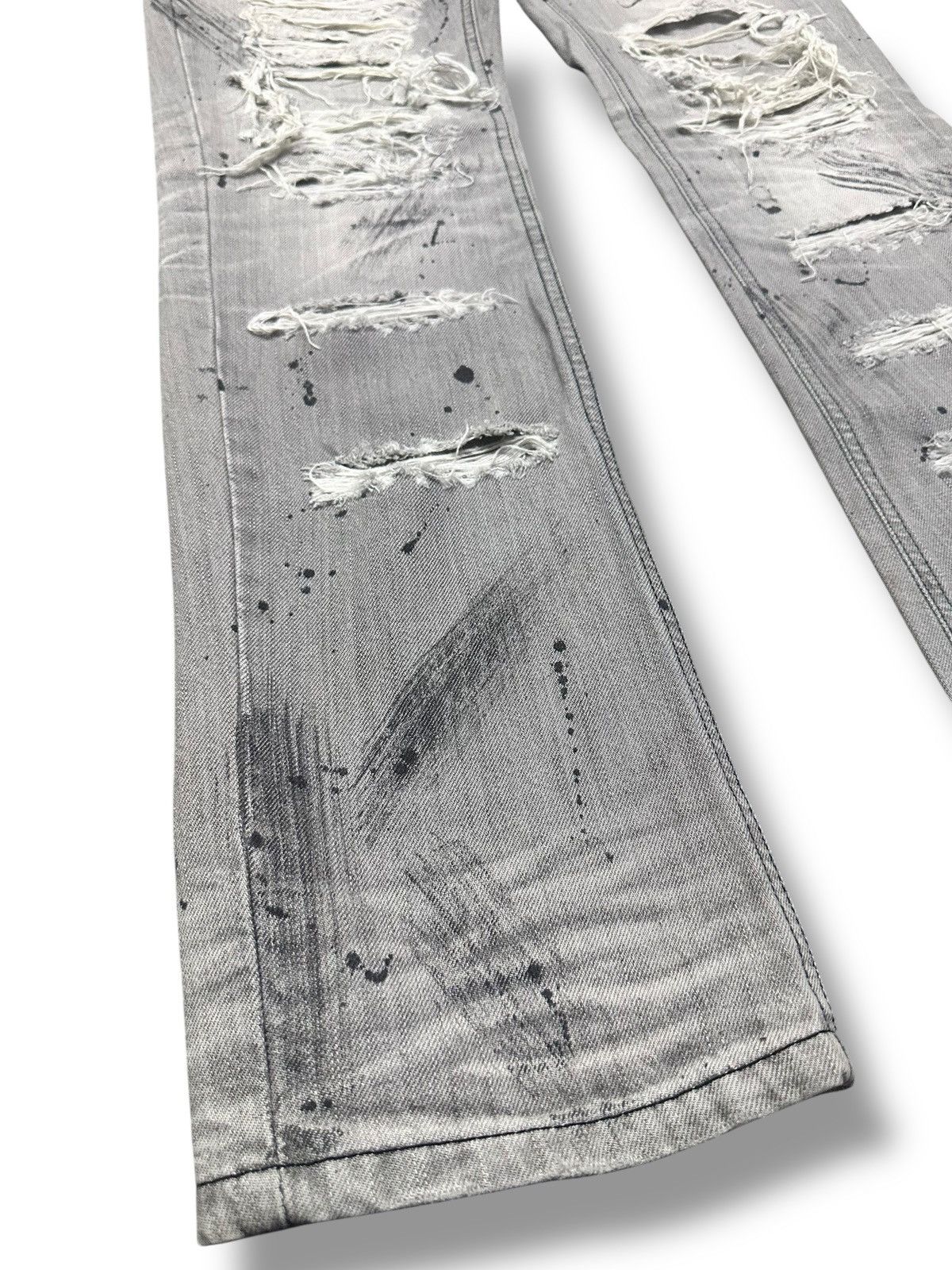 Lip Service Vintage LIP SERVICE Distressed Jeans with Painted & Faded Size US 31 - 15 Thumbnail