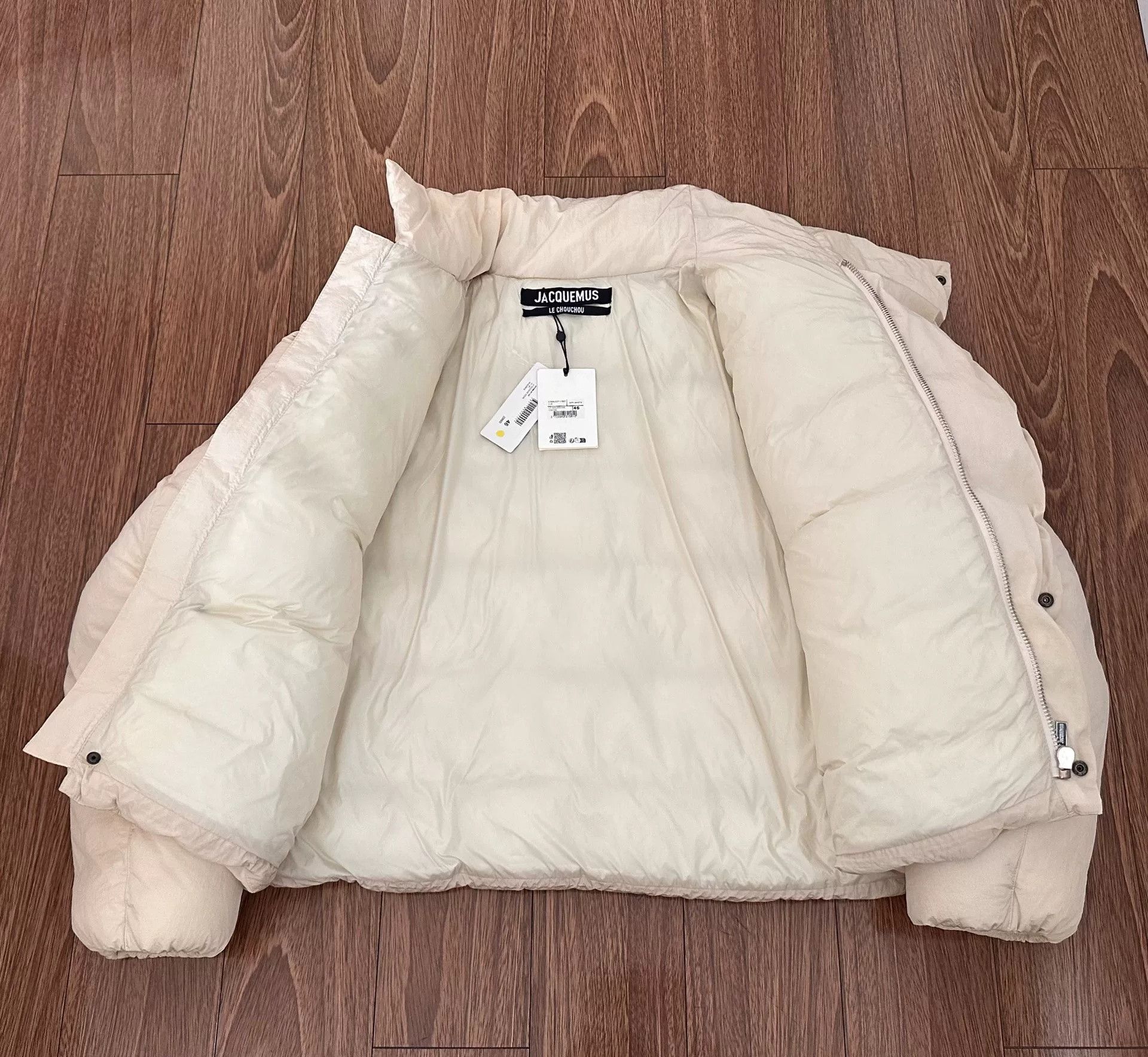 Jacquemus JACQUEMUS LA DOUDOUNE Short Puffer Jacket Size US S / EU 44-46 / 1 - 2 Thumbnail