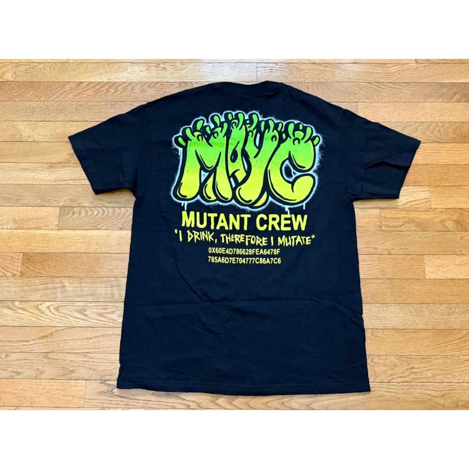 Vintage Authentic Mutant Ape Yacht Club Graffiti Tee Crew Sz L NWOT MAYC Shirt Mens Black Short Sleeve T-Shirt Size US L / EU 52-54 / 3 - 2 Thumbnail