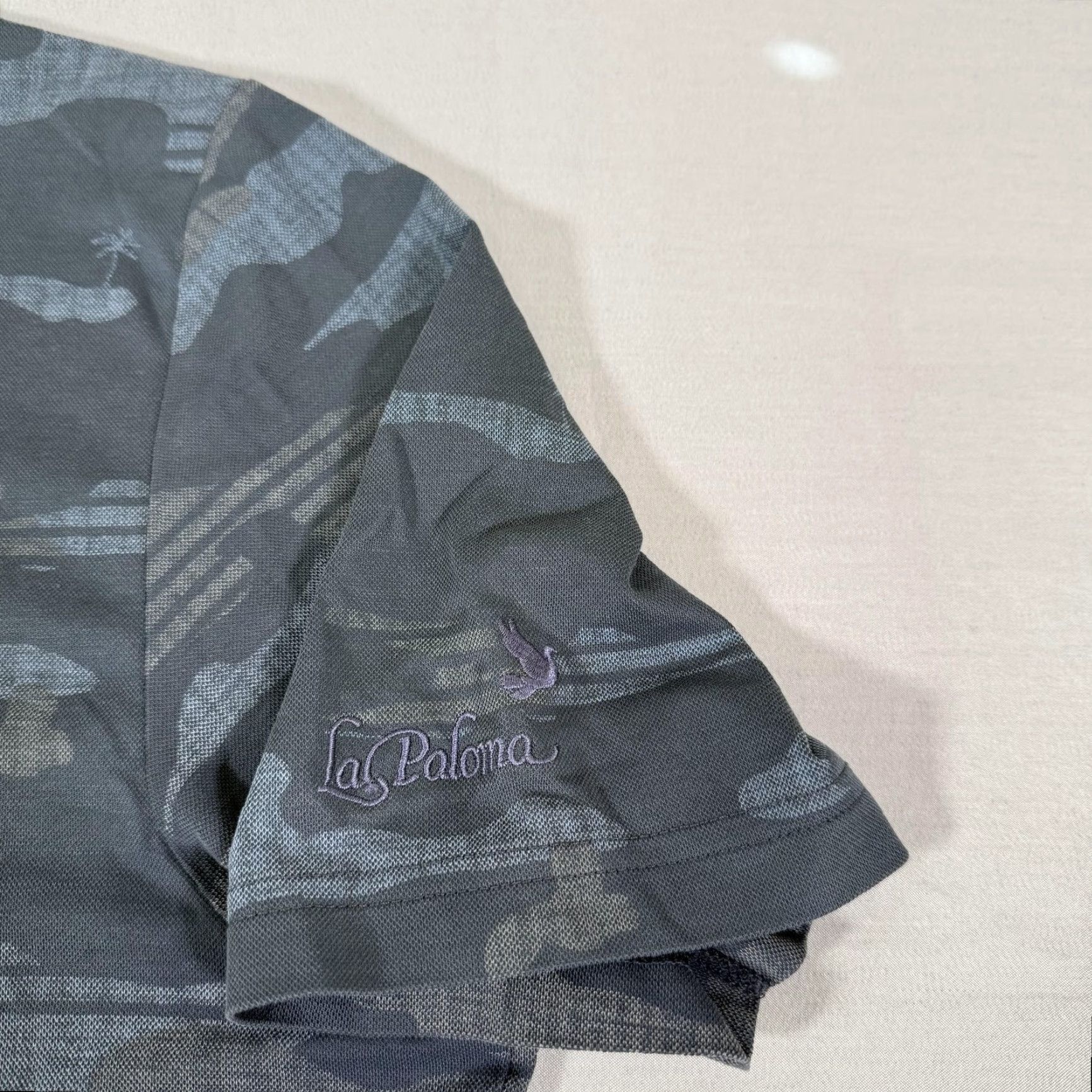 TravisMathew Travis Mathew Polo Shirt Mens XL Gray Blue Camouflage Golf Performance Athletic Short Sleeve Collared Logo Size US XL / EU 56 / 4 - 6 Thumbnail
