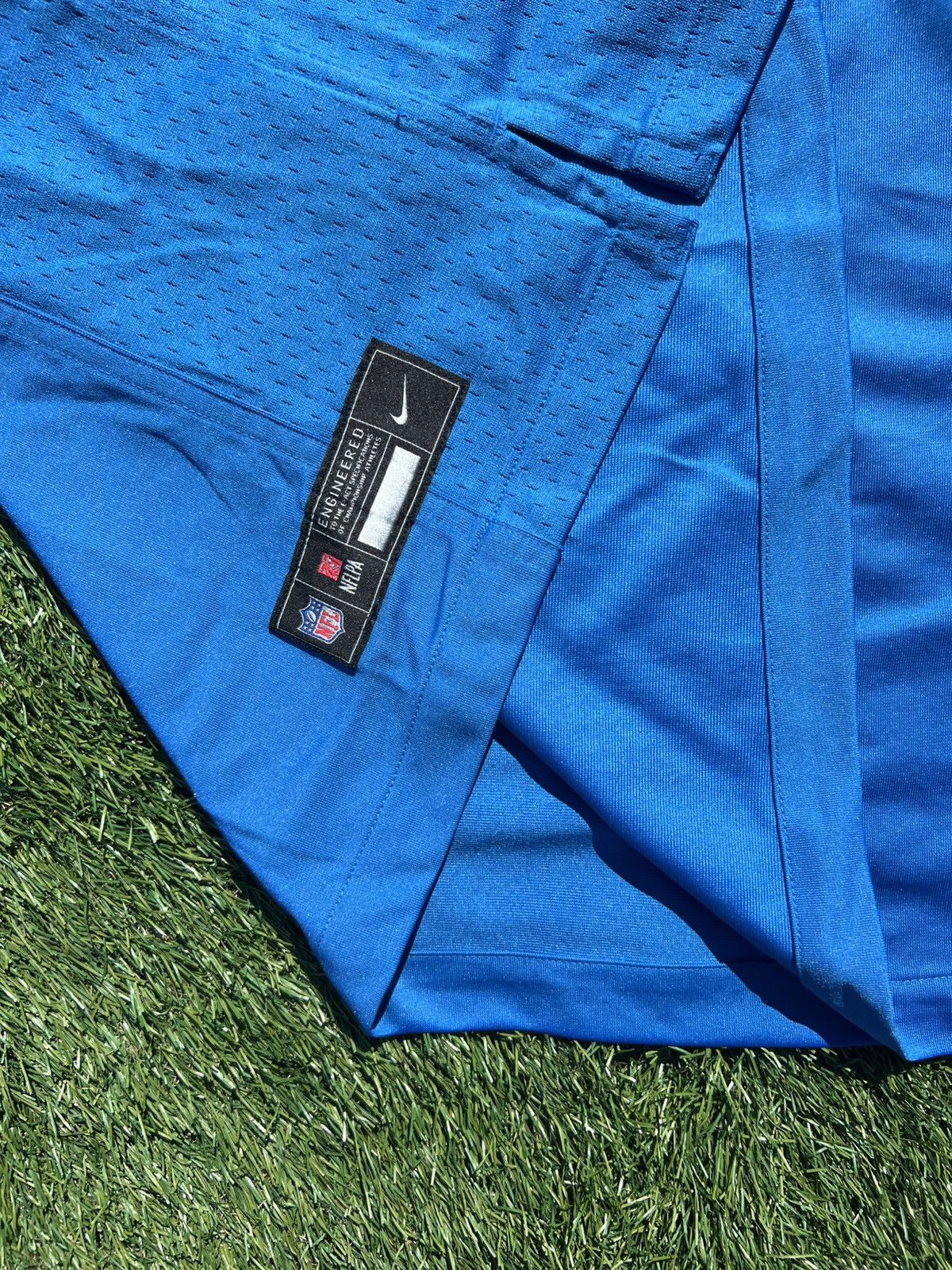 Nike Men’s Large Nike Aidan Hutchinson #97 Lions NFL 2024 Size US L / EU 52-54 / 3 - 5 Thumbnail