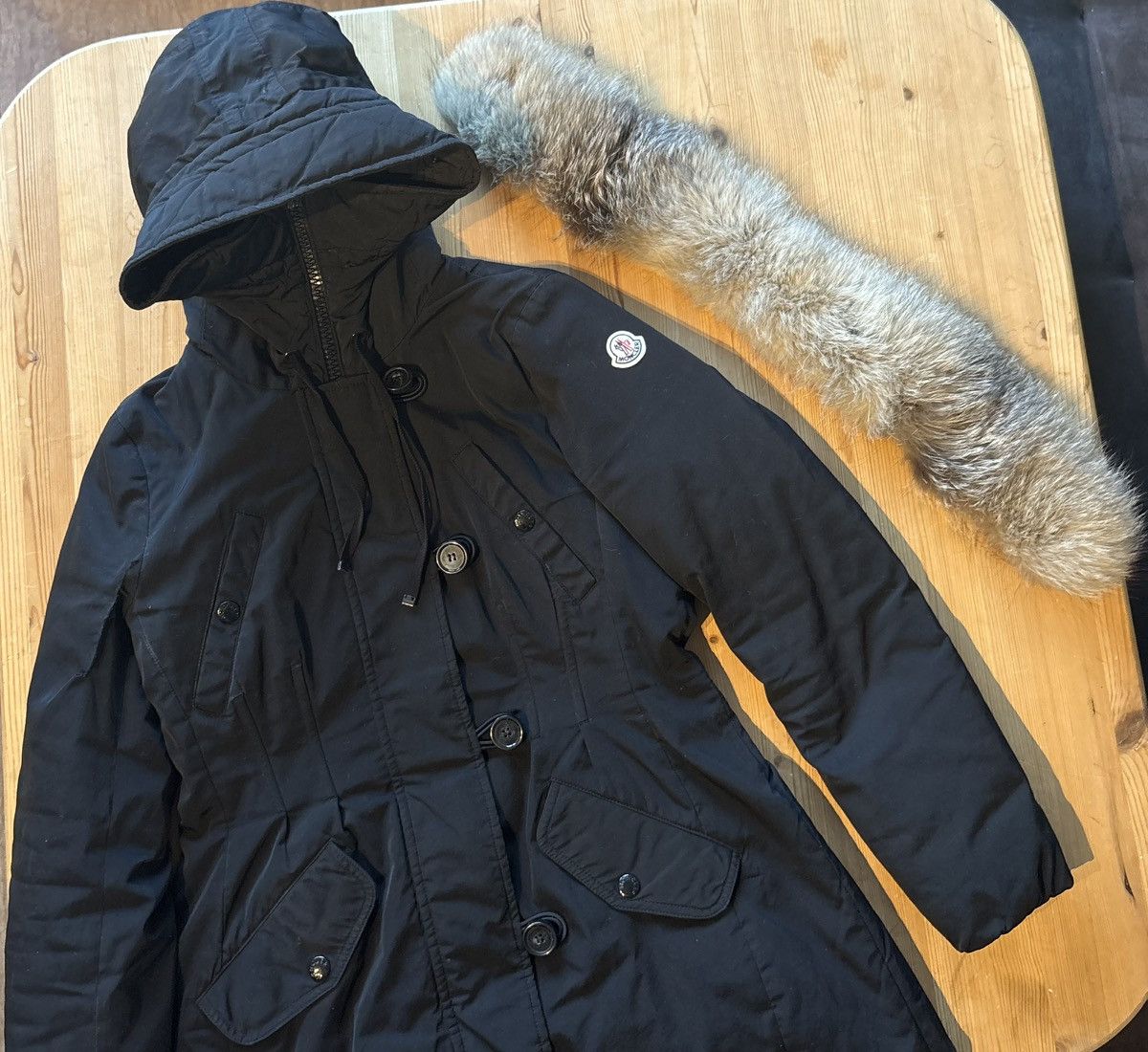 Moncler Moncler Aredhel Furhood Womens Jacket Size M / US 6-8 / IT 42-44 - 22 Thumbnail