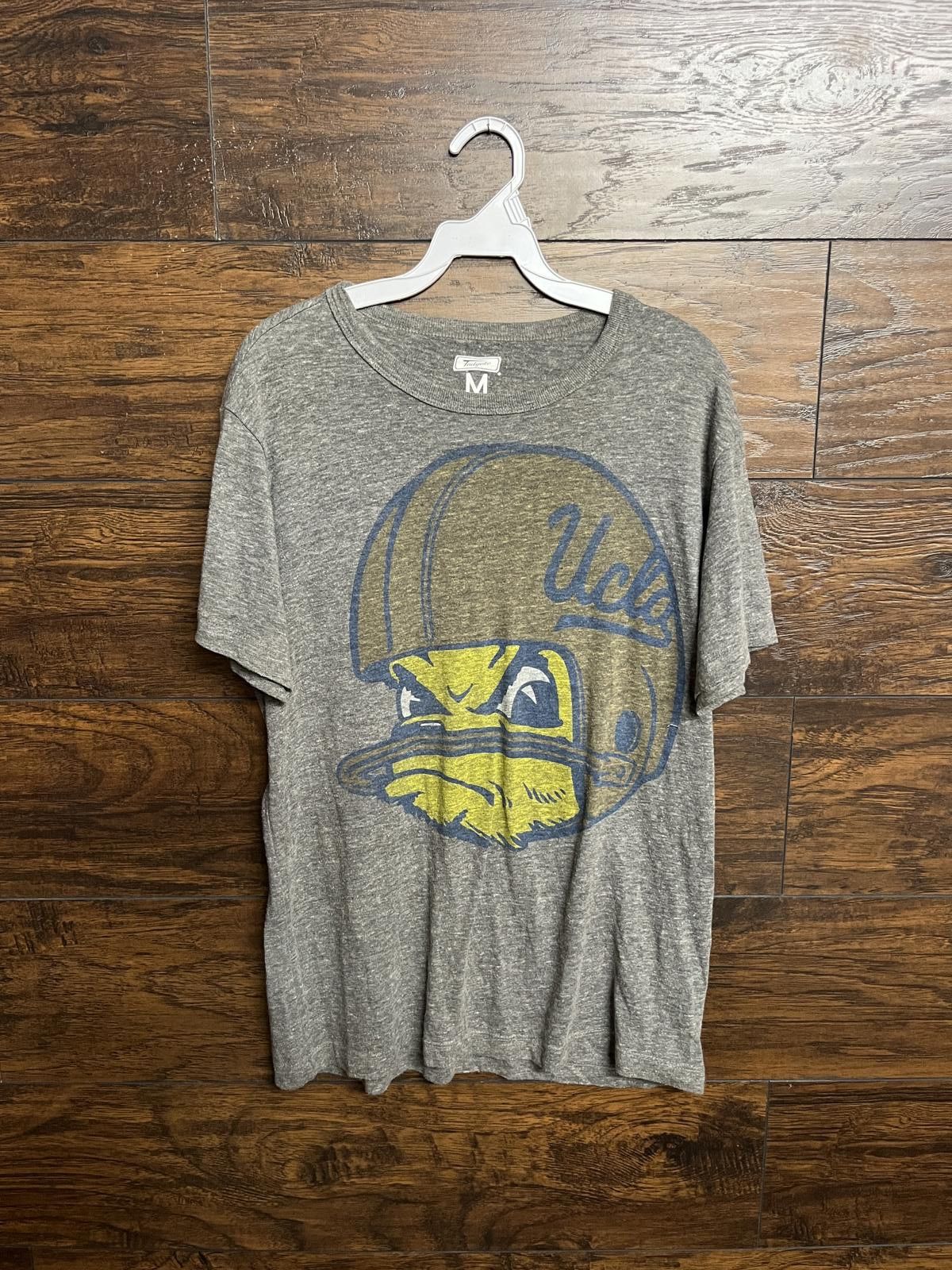 Designer UCLA Bruins Football Vintage Logo - One Bar Helmet Tee -M Size US M / EU 48-50 / 2 - 1 Thumbnail