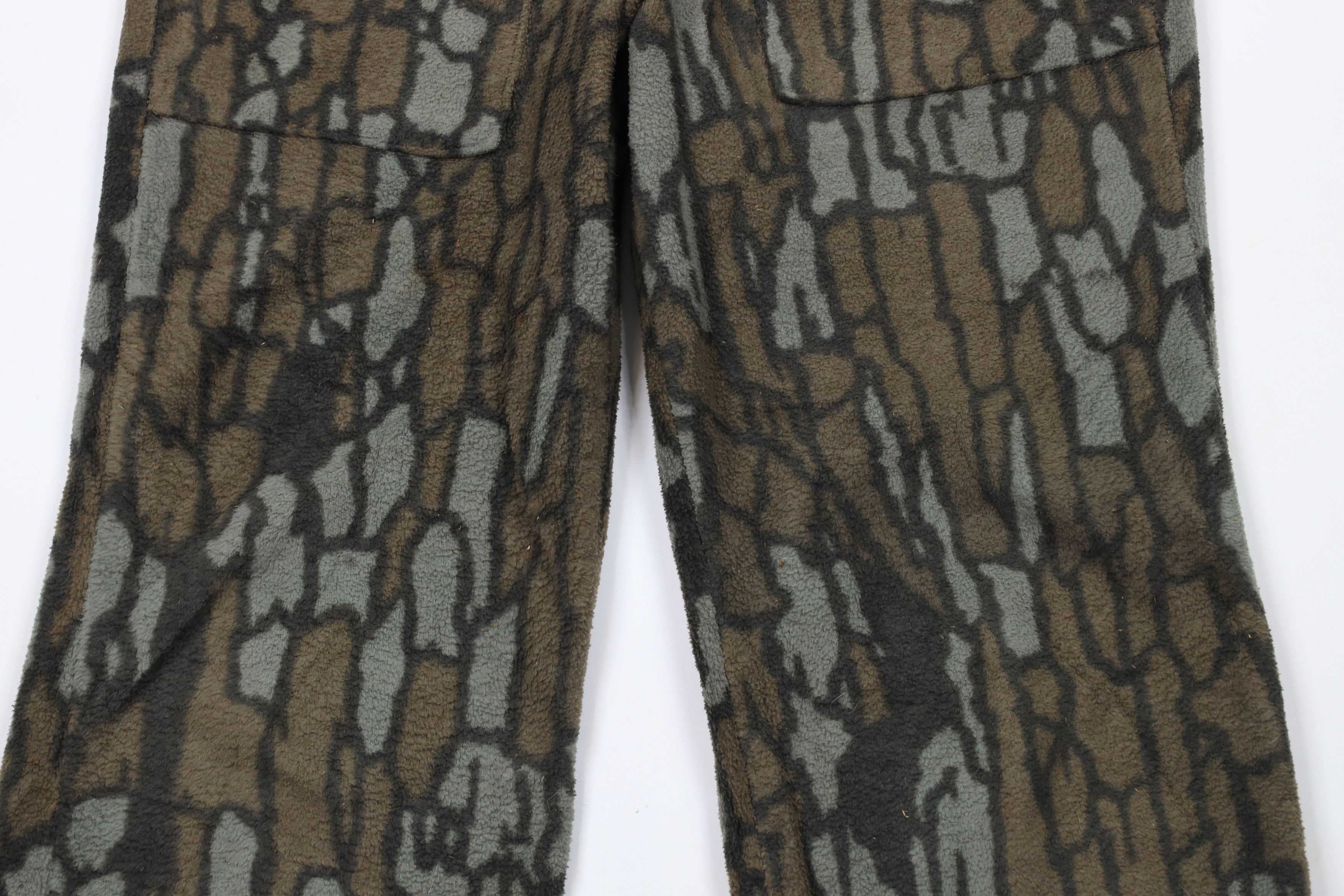 Vintage Vintage 90s Streetwear Trebark Camouflage Fleece Pants USA Size US 34 / EU 50 - 3 Thumbnail