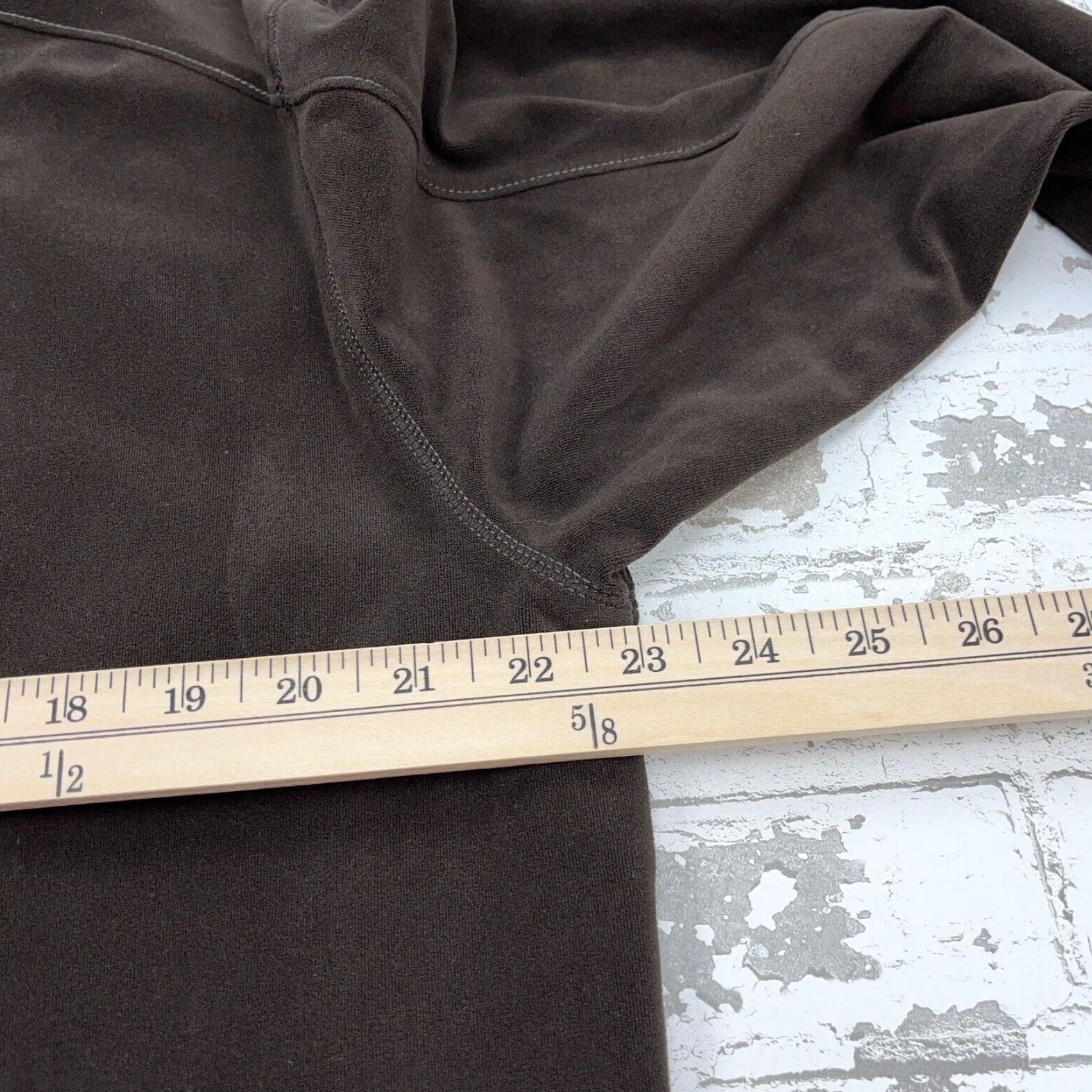 Tommy Bahama VINTAGE Tommy Bahama Sweater Men XL Brown Pullover Velour Quarter Zip Knit Shirt All Seasons Size US XL / EU 56 / 4 - 7 Thumbnail